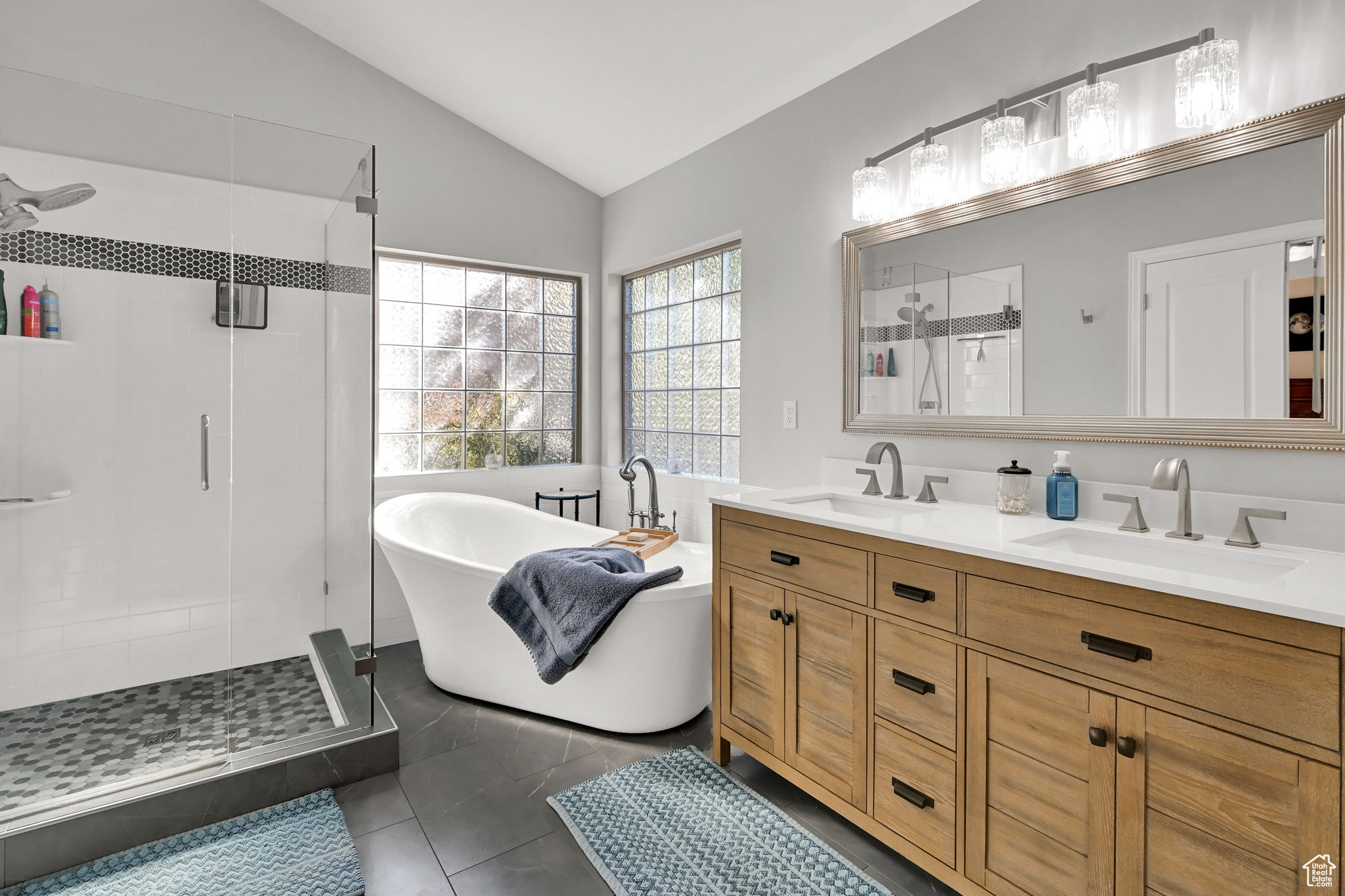 COLD WATER CREEK - Residential
