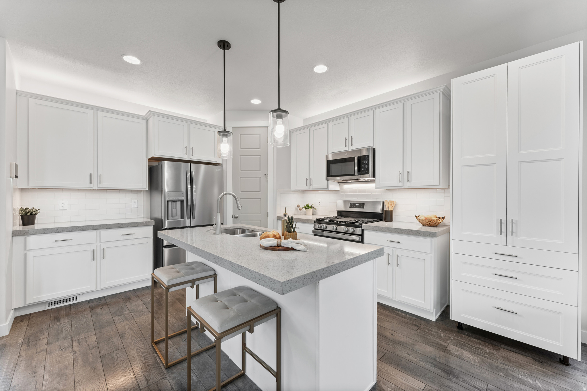 HOLBROOK FARMS - Residential