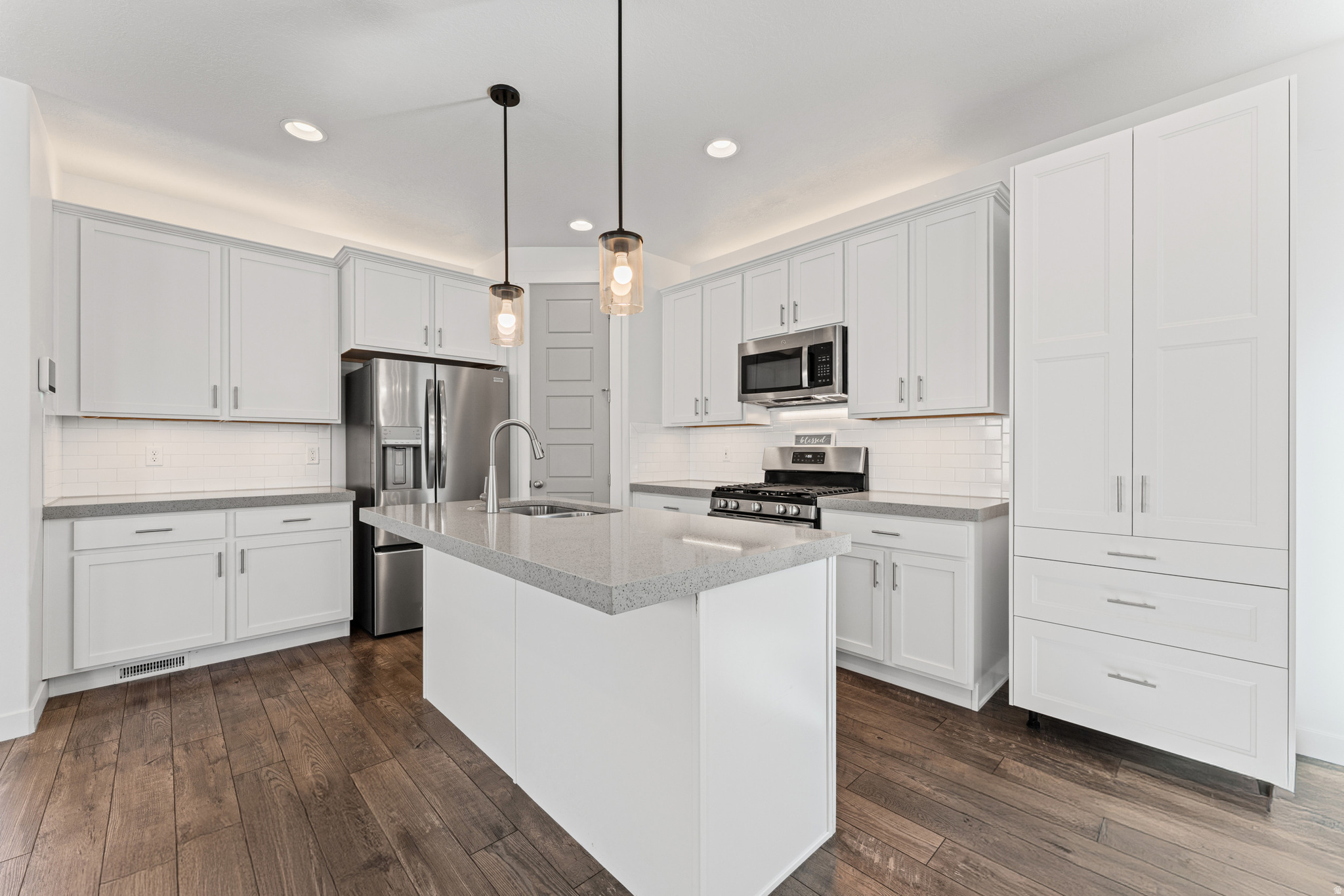 HOLBROOK FARMS - Residential