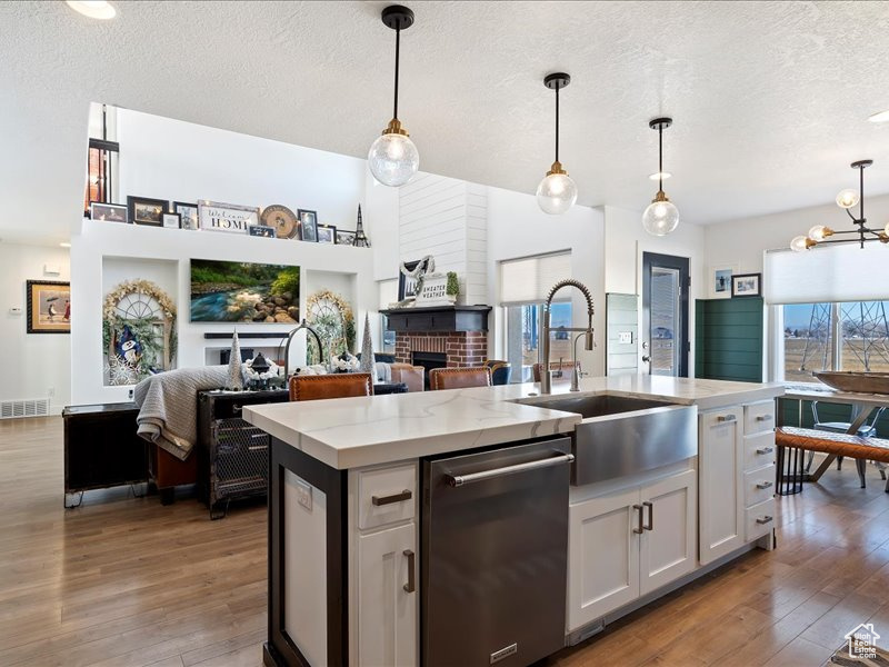 149 N Village Park Dr, Layton, Utah image 9