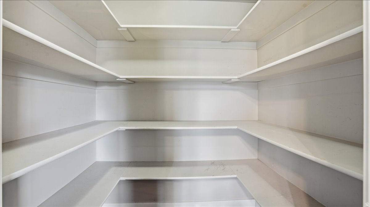 MAJESTIC MOUNTAIN AC - Residential