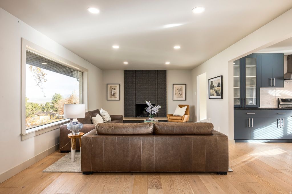 Photo of 3463 S 50 E, Bountiful, UT 84010 (MLS # 2121581)