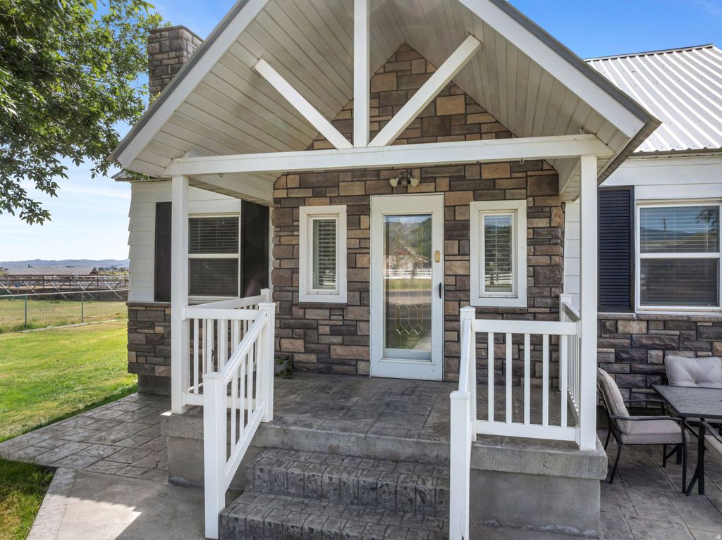 Photo of 2214 S 1600 E, Preston, ID 83263 (MLS # 2133014)