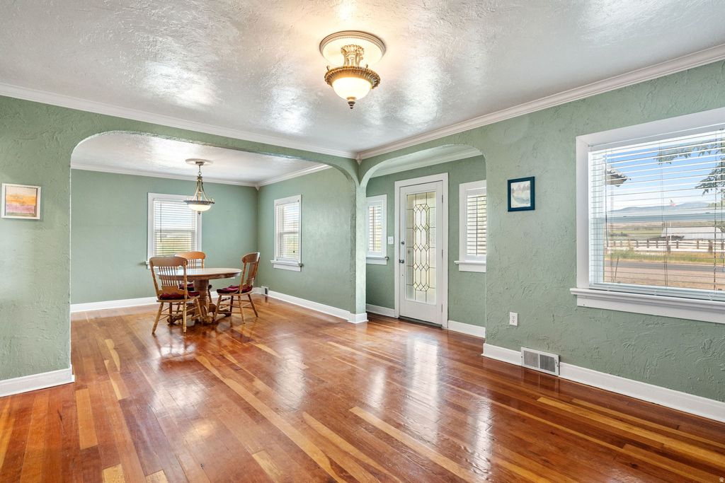 Photo of 2214 S 1600 E, Preston, ID 83263 (MLS # 2133014)