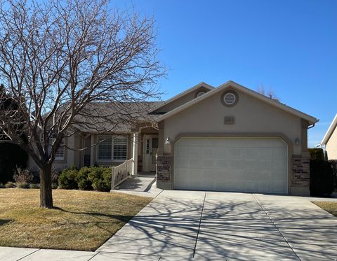 Tiny photo for 2213 N 525 E, North Ogden, UT 84414 (MLS # 2128131)