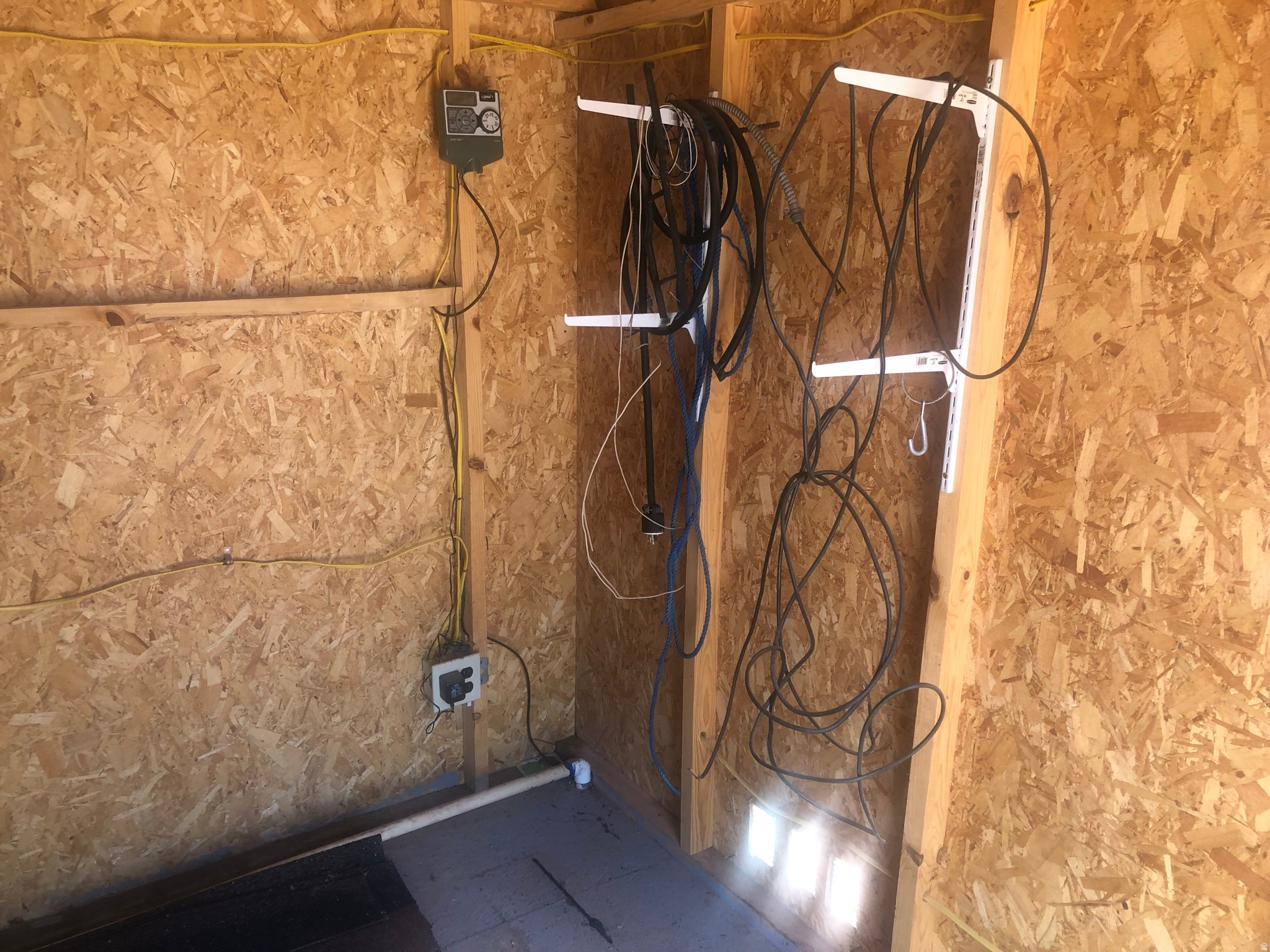 CEDAR VIEW PRPTIES - Land