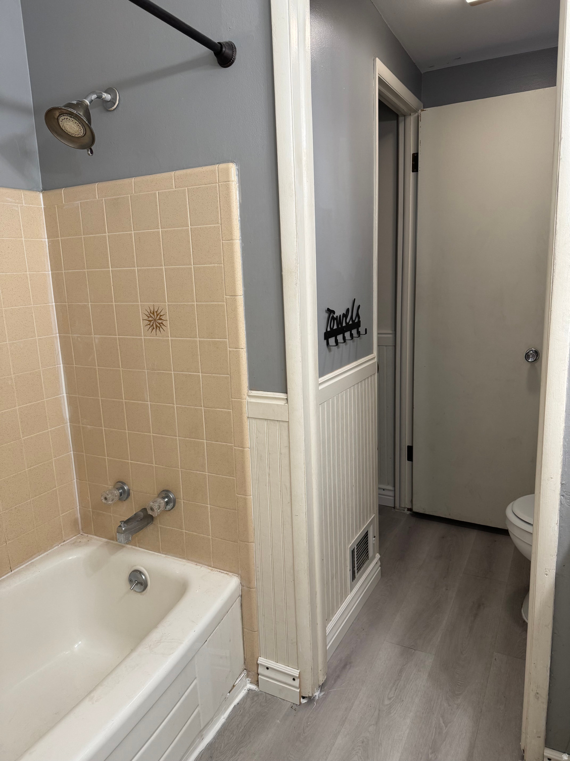 ROLLING MEADOWS - Residential