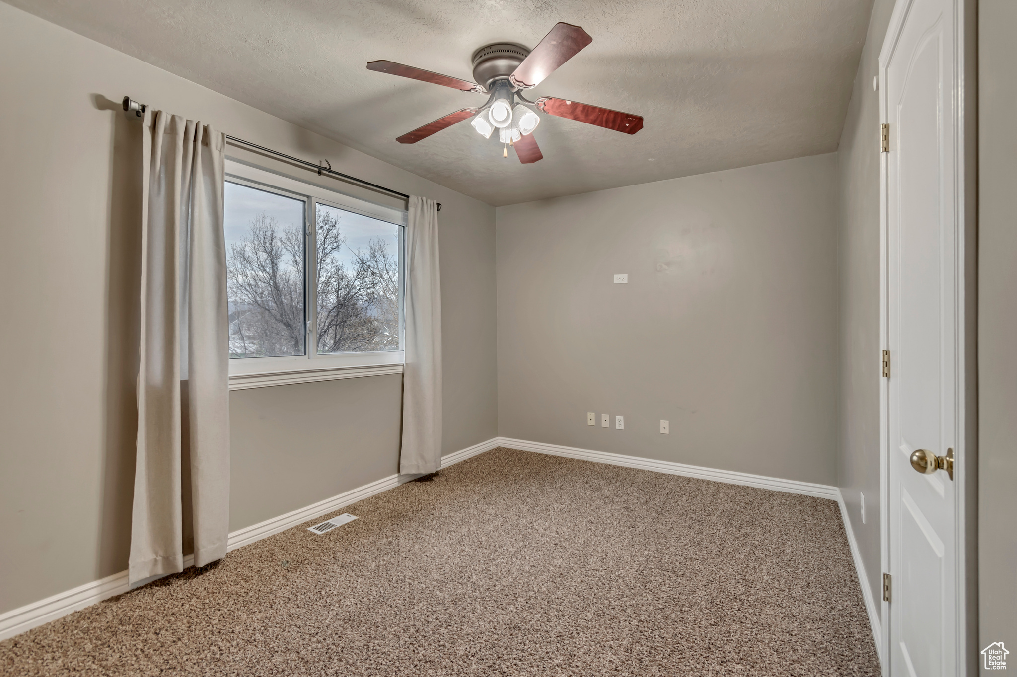 2206 E Loch Lomond Dr, Saratoga Springs, Utah image 17
