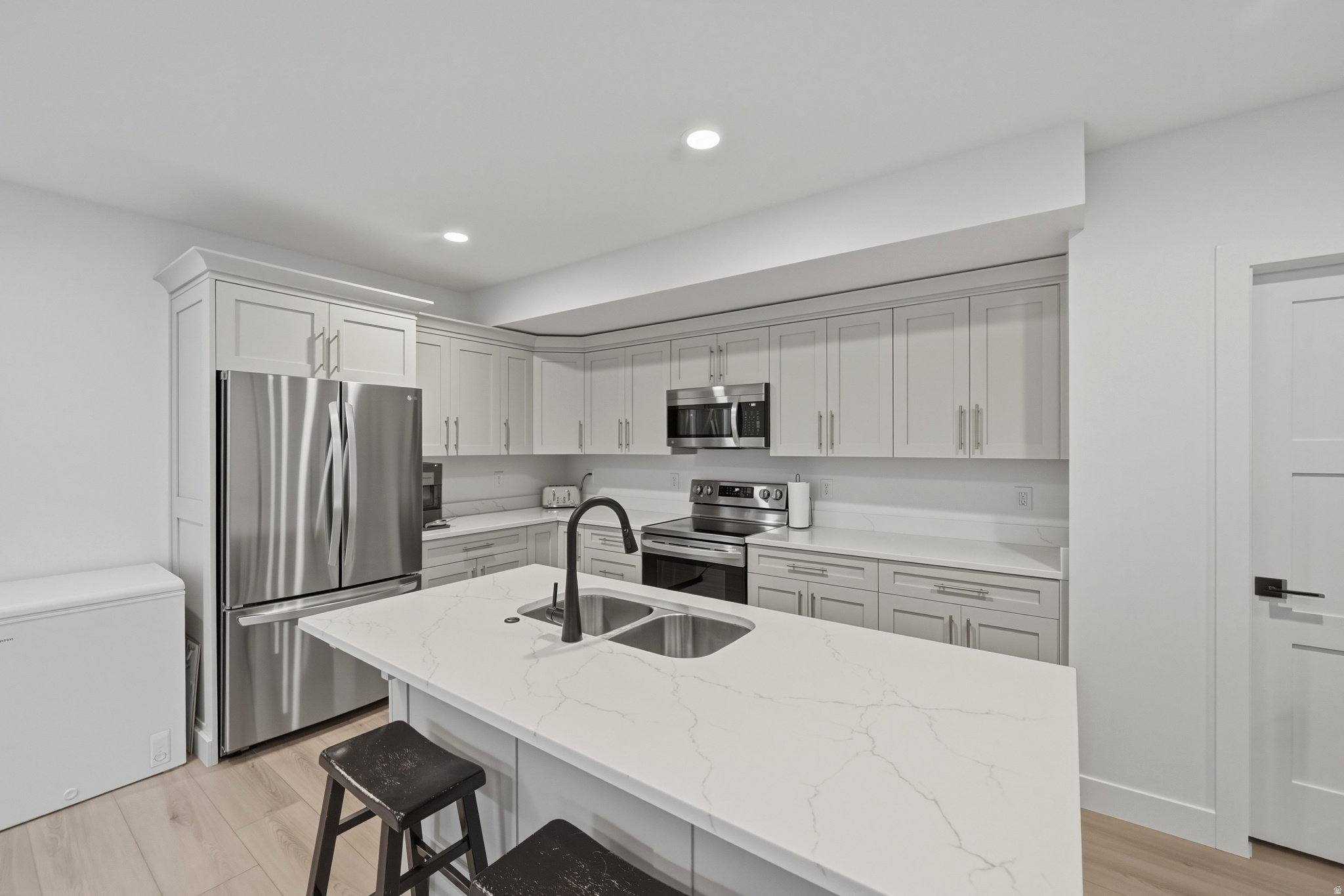 MEADOWS - Residential