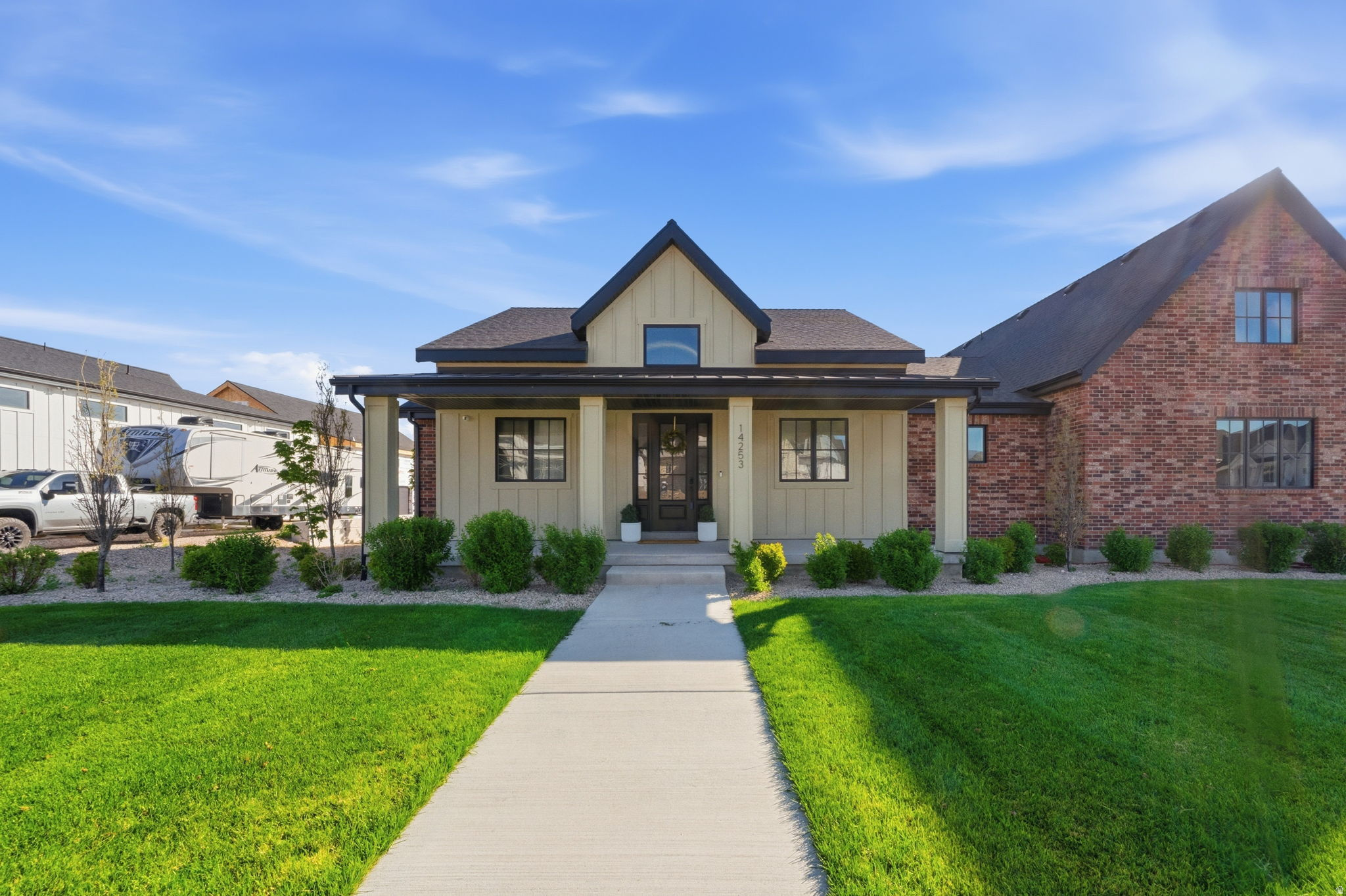 MEADOWS - Residential