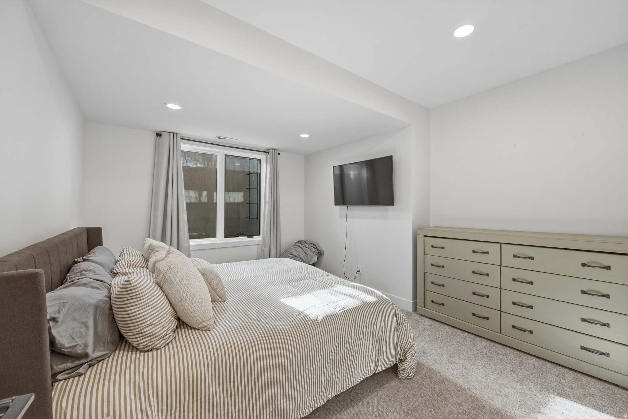 MEADOWS - Residential