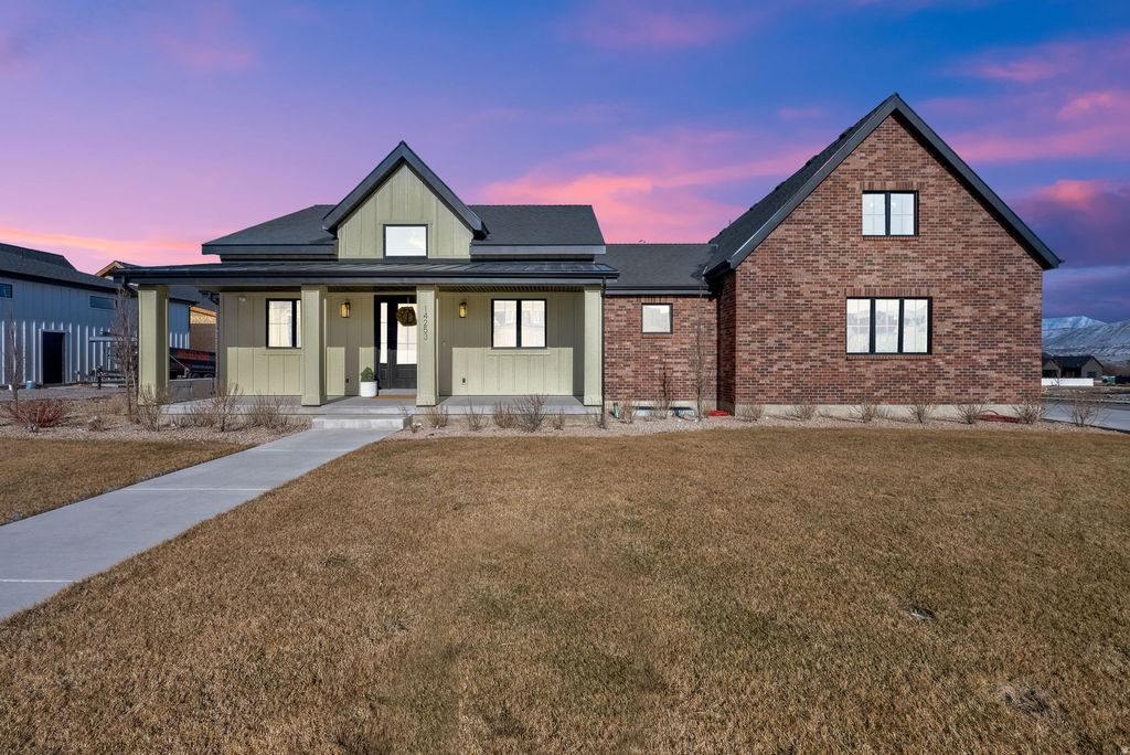 Photo of 14253 S JEMMA DR, Bluffdale, UT 84065 (MLS # 2138820)