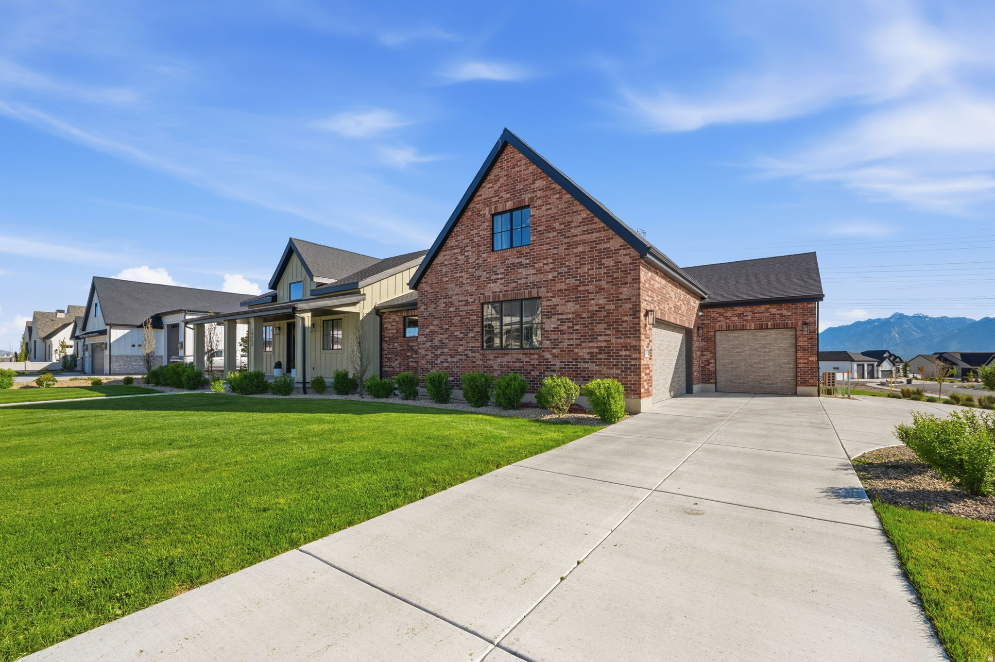 MEADOWS - Residential