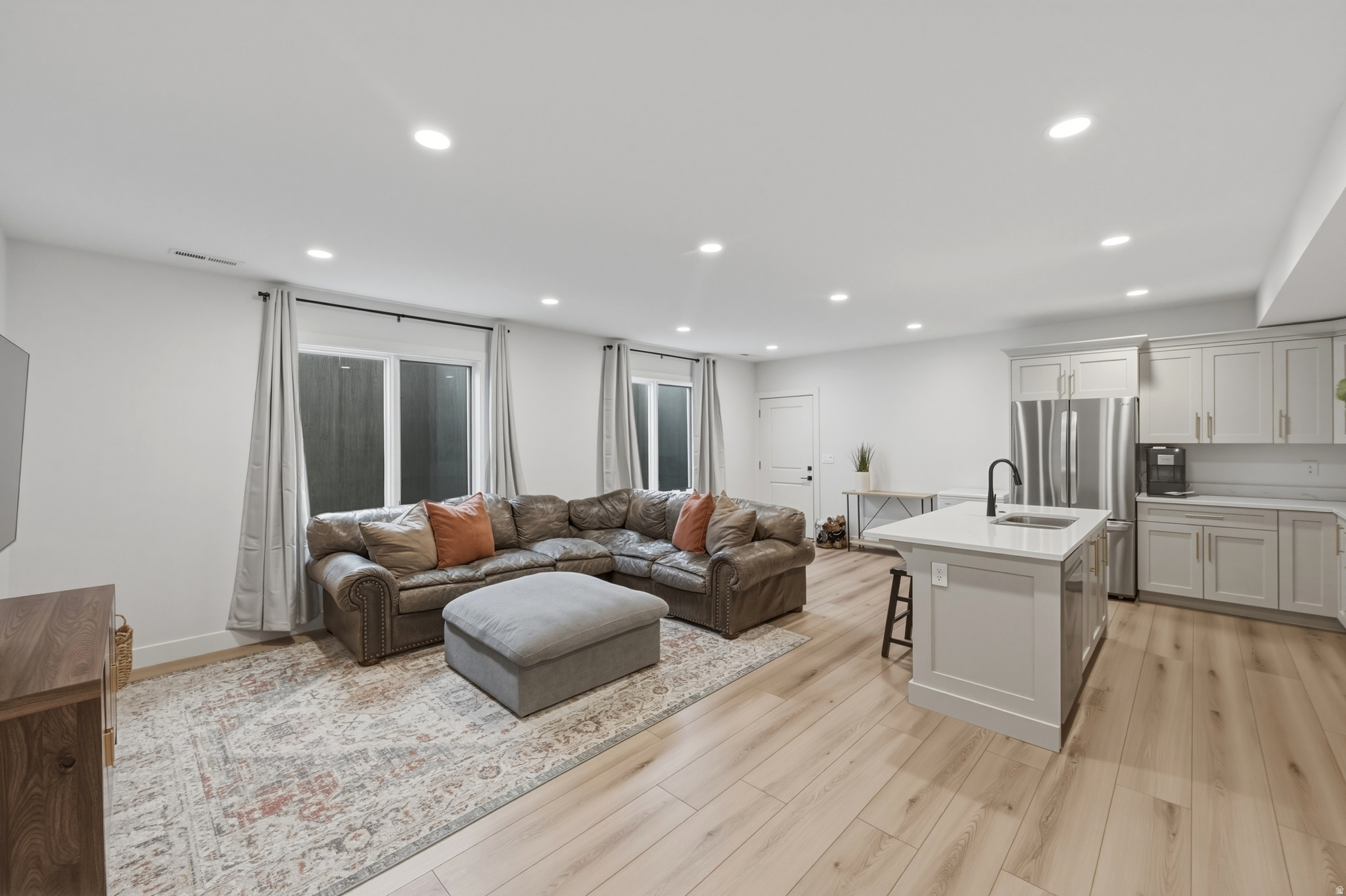 MEADOWS - Residential