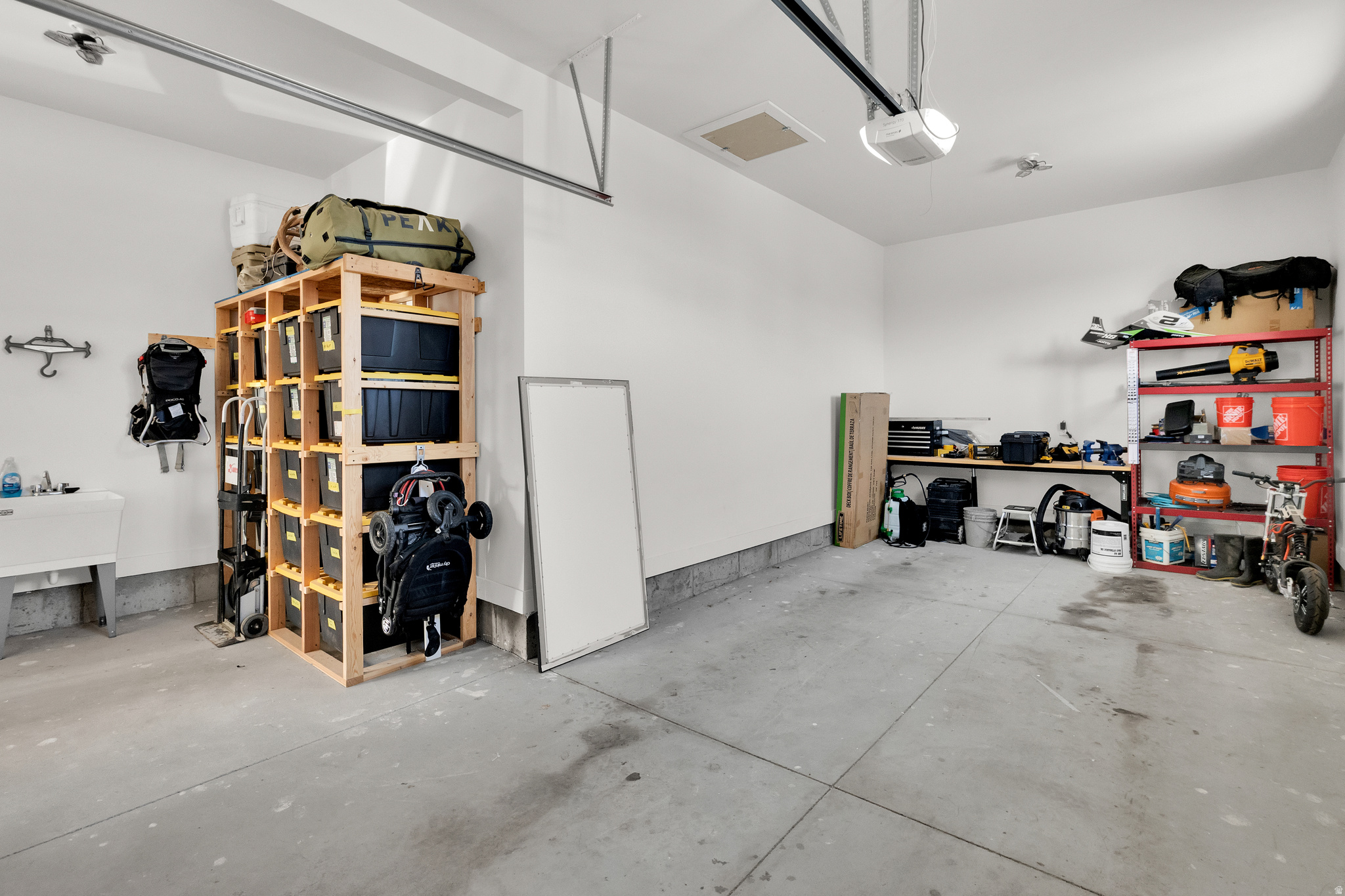 MEADOWS - Residential