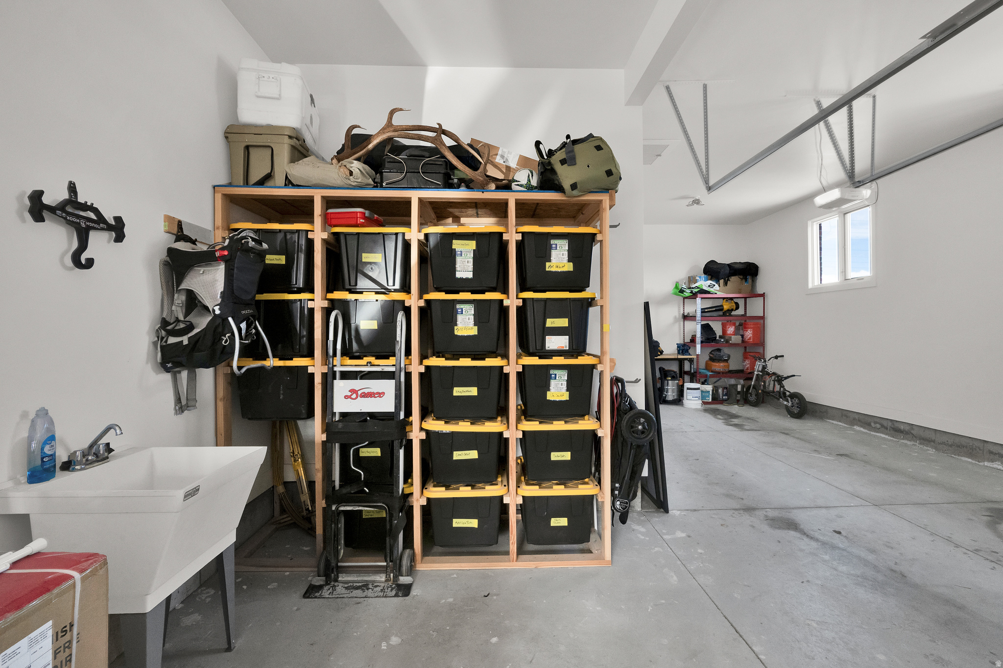 MEADOWS - Residential