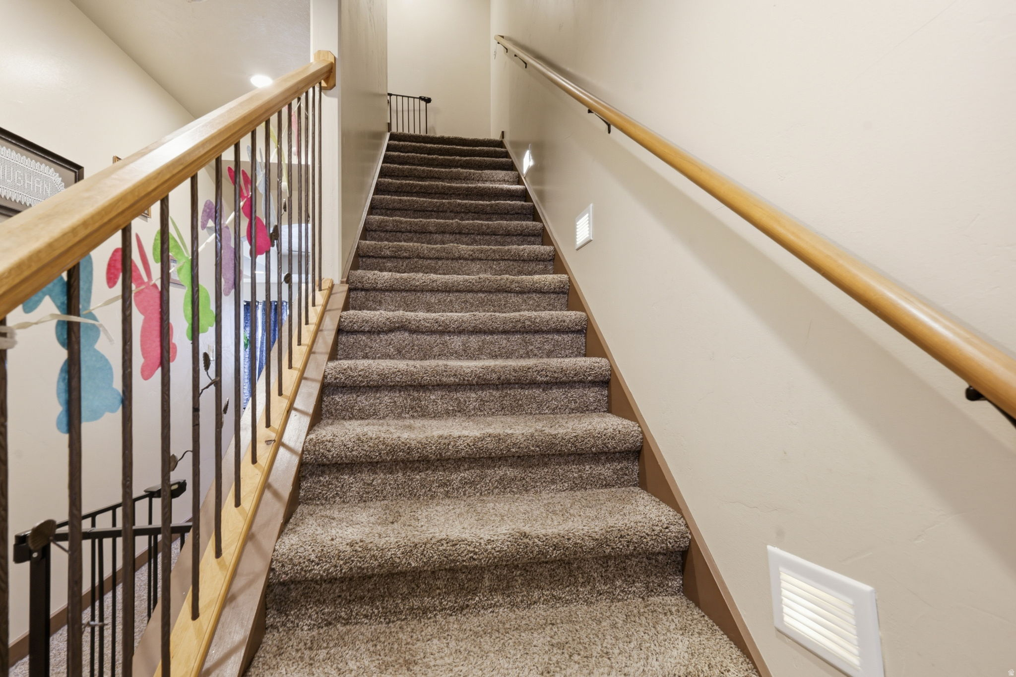 COUNTRY MEADOW TOWNHOMES - Residential