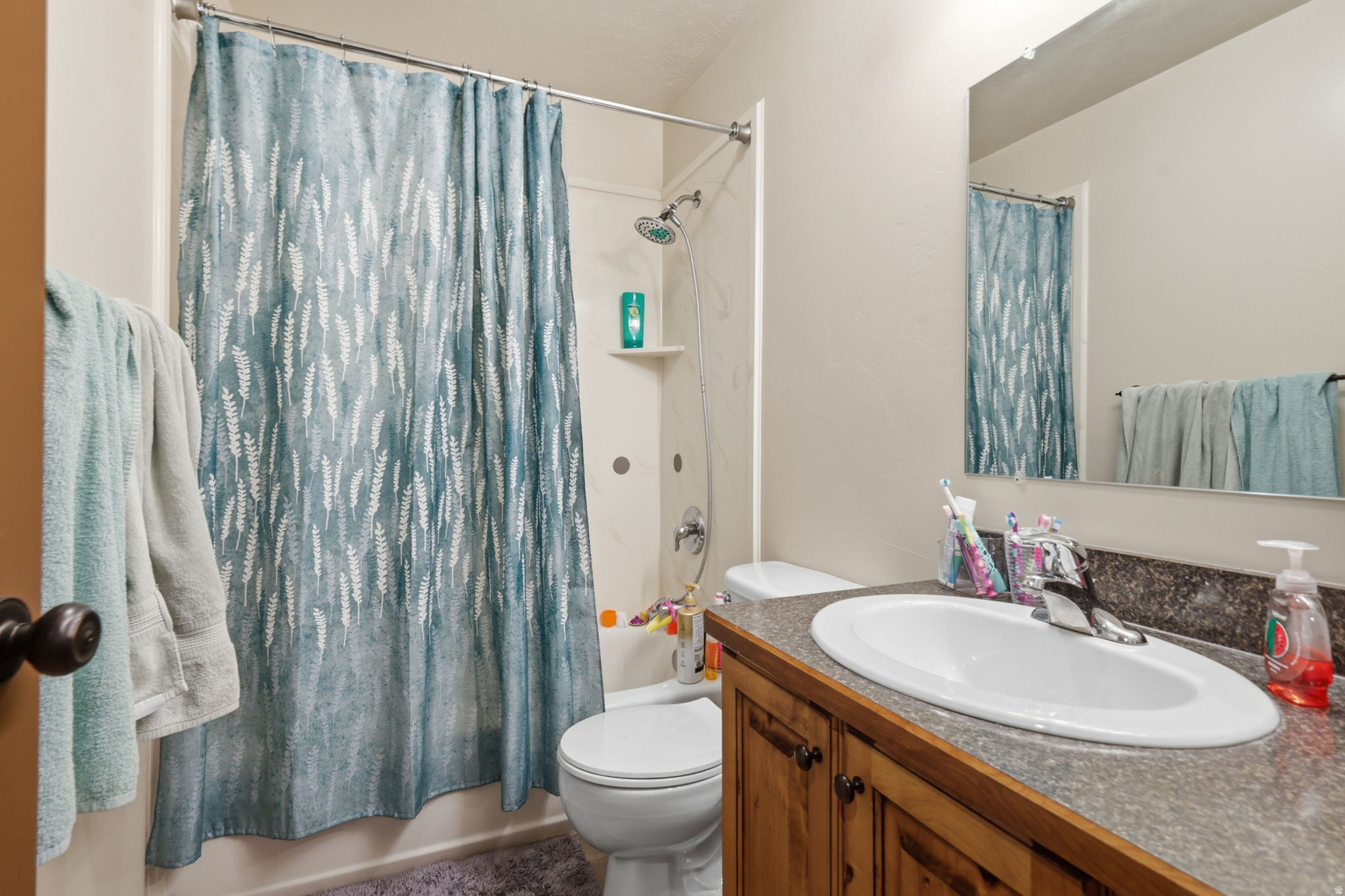 COUNTRY MEADOW TOWNHOMES - Residential