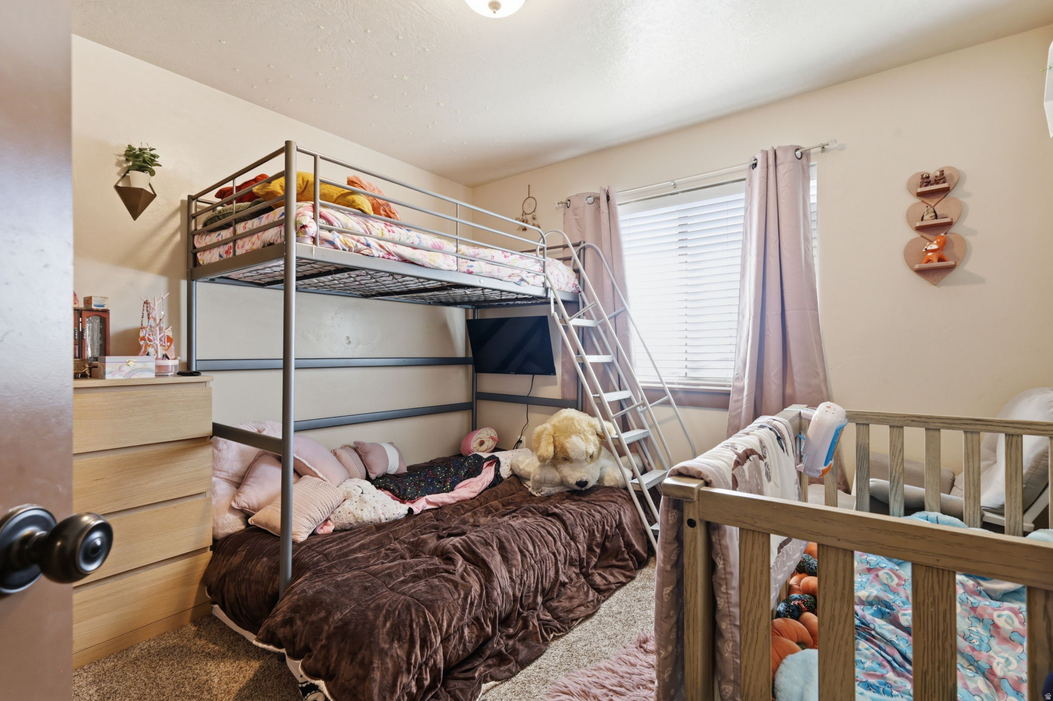 COUNTRY MEADOW TOWNHOMES - Residential