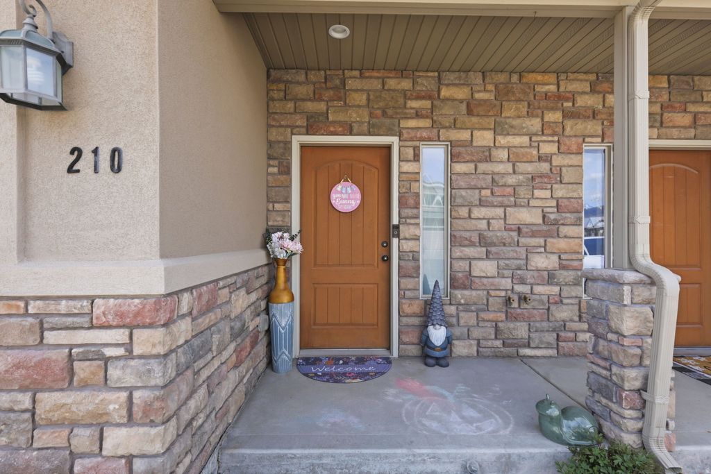 Photo of 210 S 125 E, Franklin, ID 83237 (MLS # 2145596)