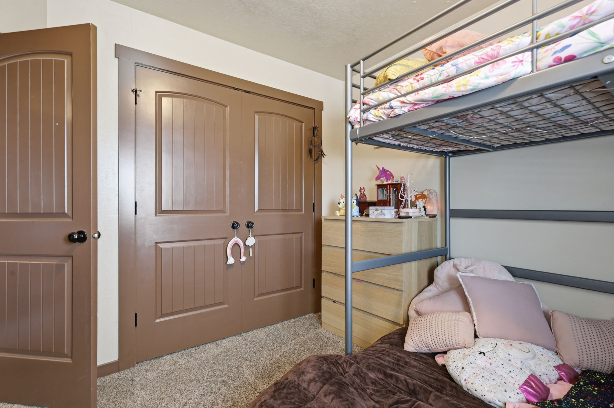 COUNTRY MEADOW TOWNHOMES - Residential