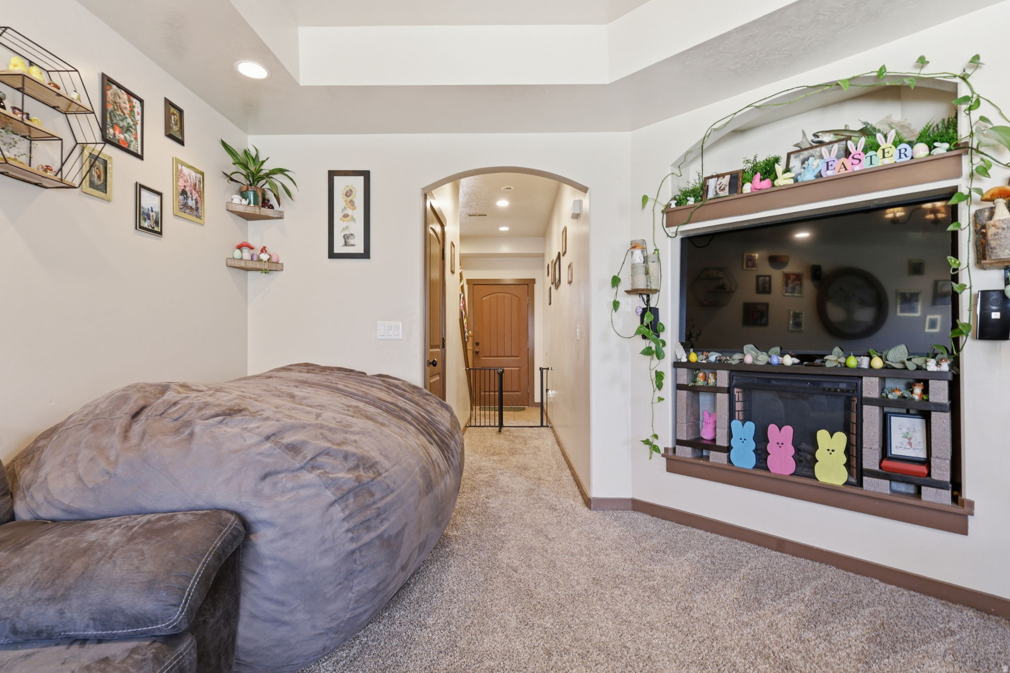 COUNTRY MEADOW TOWNHOMES - Residential