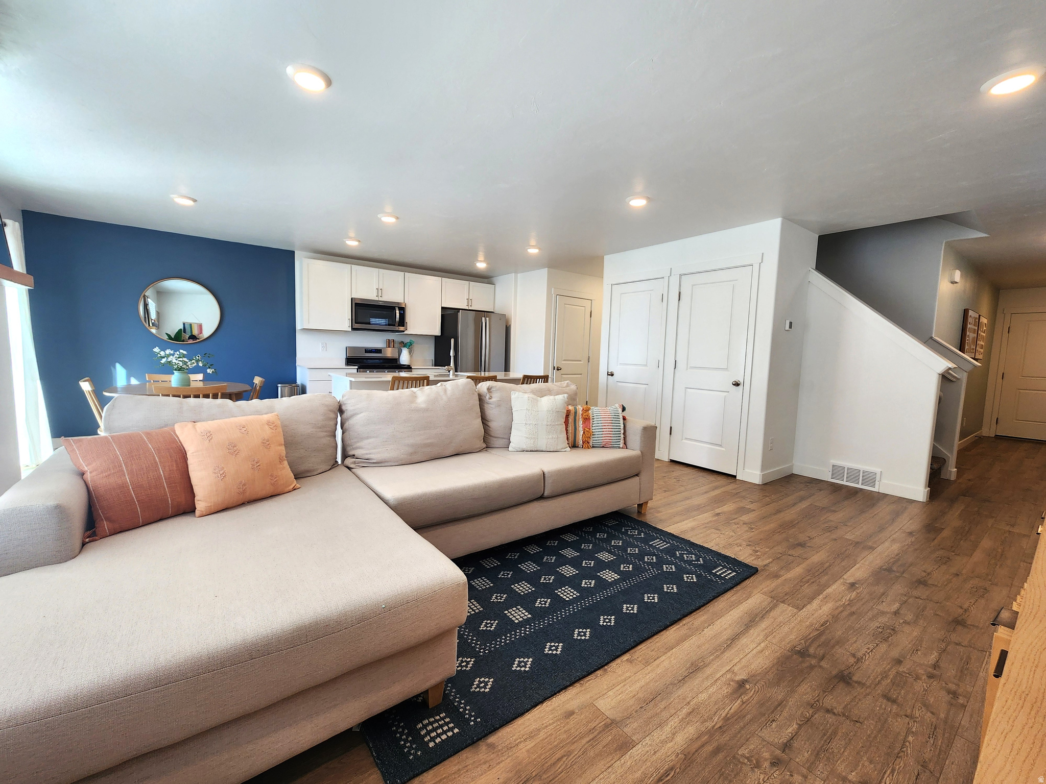 EAGLE POINT - Residential