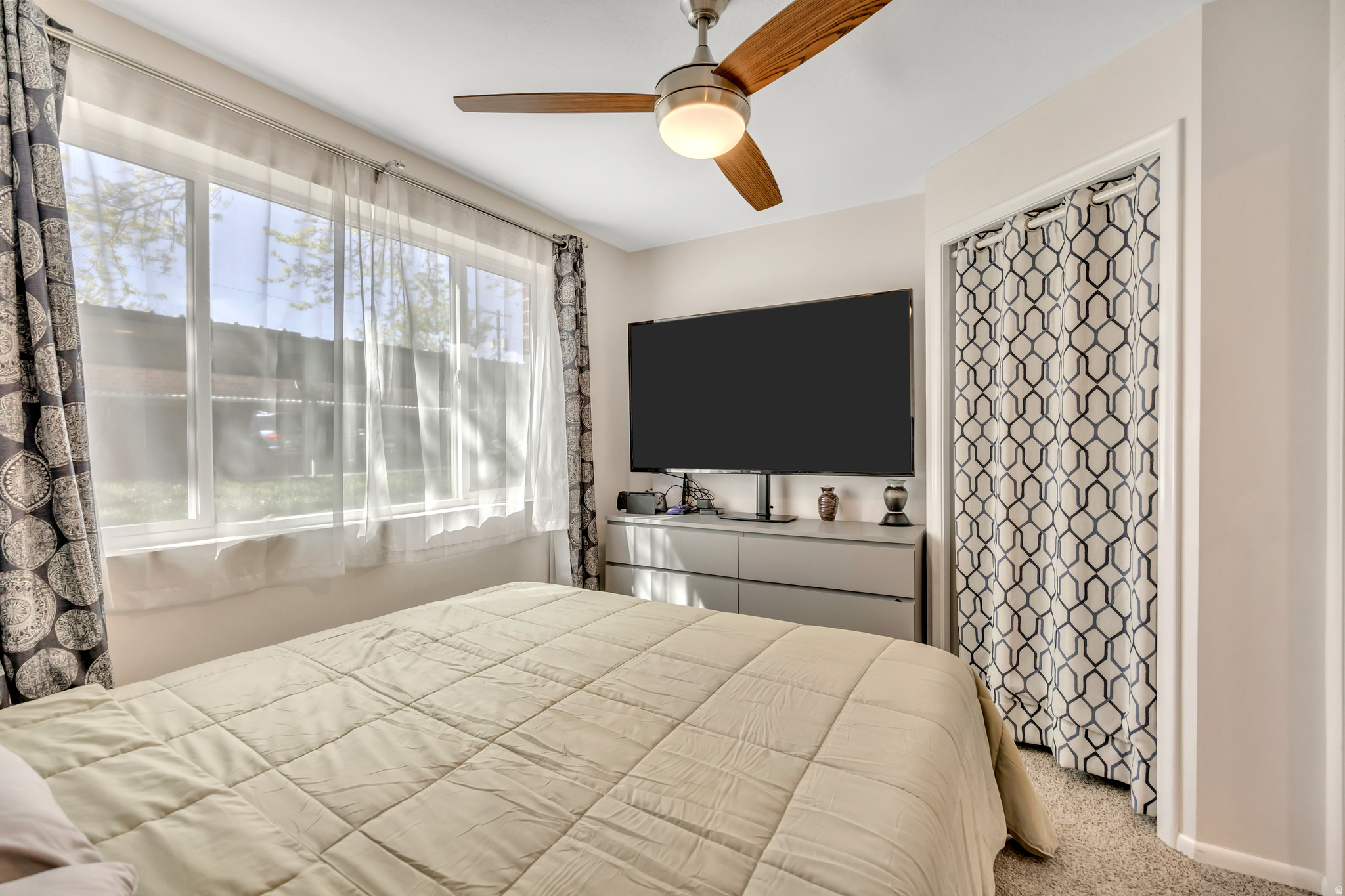 IVY TERRACE - Residential