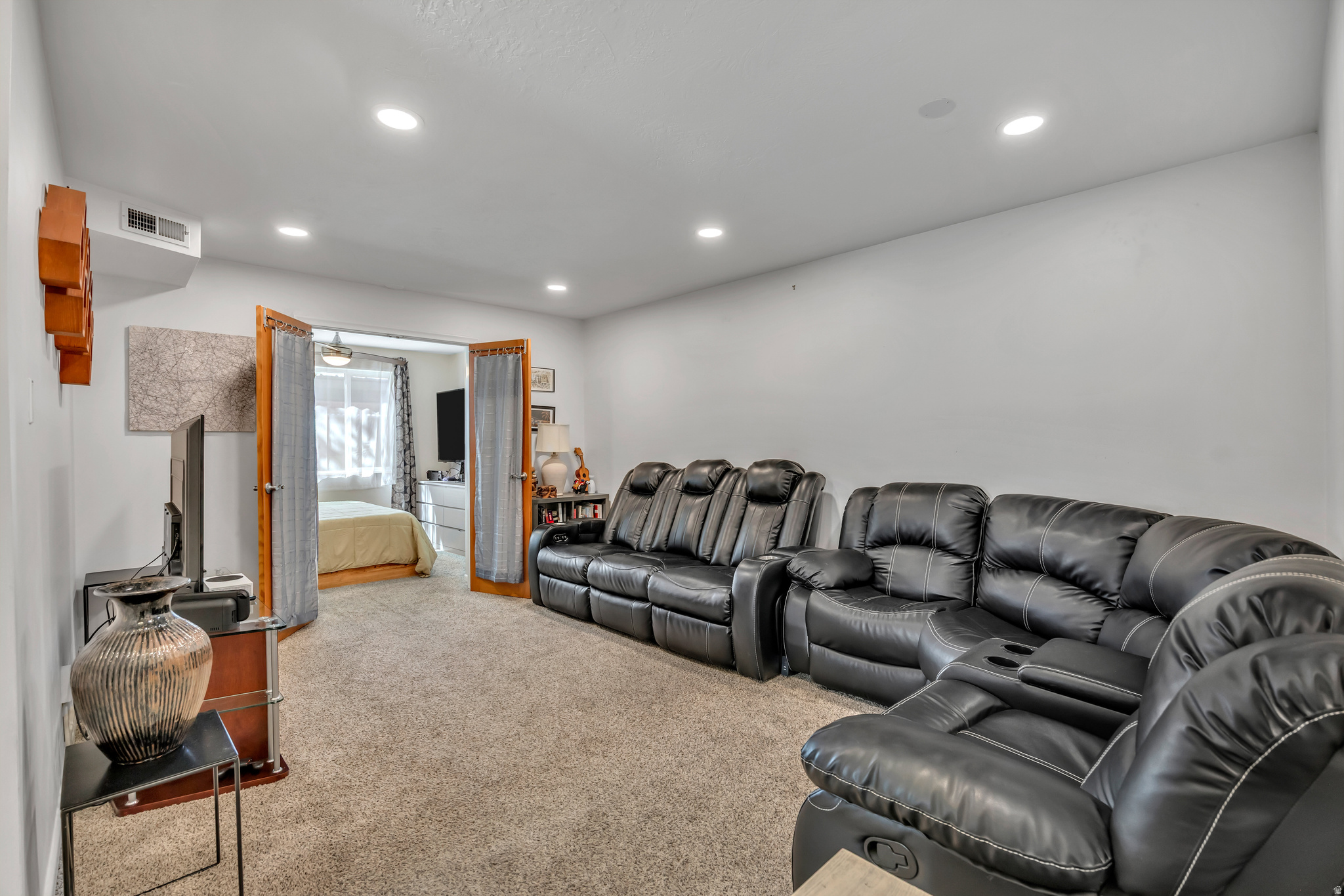 IVY TERRACE - Residential