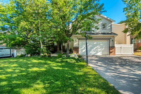 Tiny photo for 427 E PAROWAN Way, Draper, UT 84020 (MLS # 2120263)