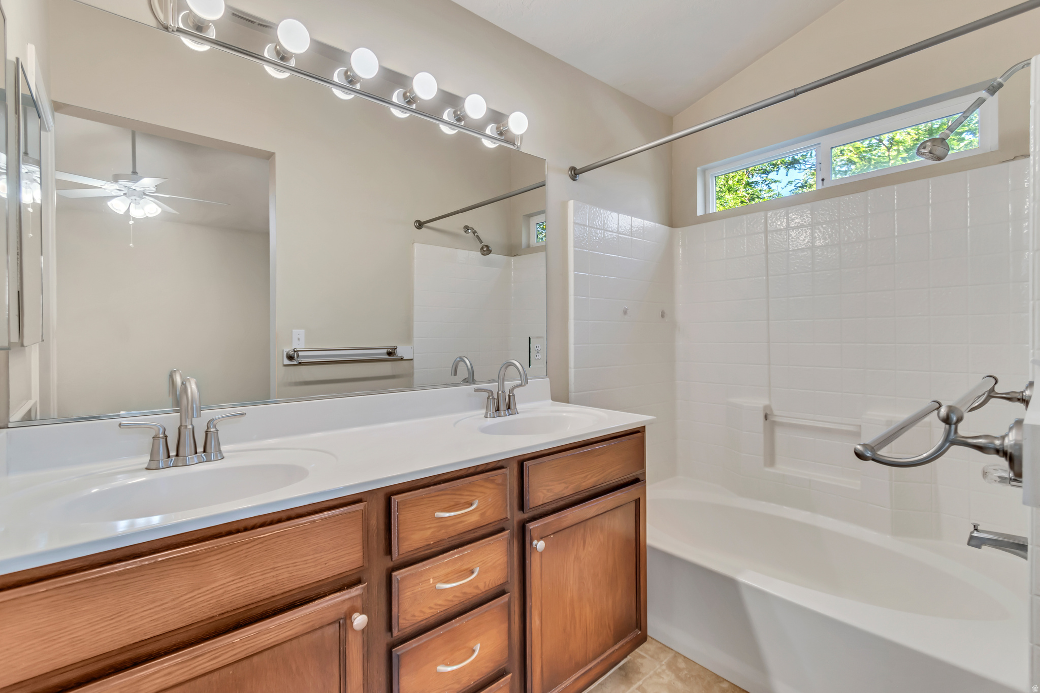 CENTENNIAL HEIGHTS - Residential