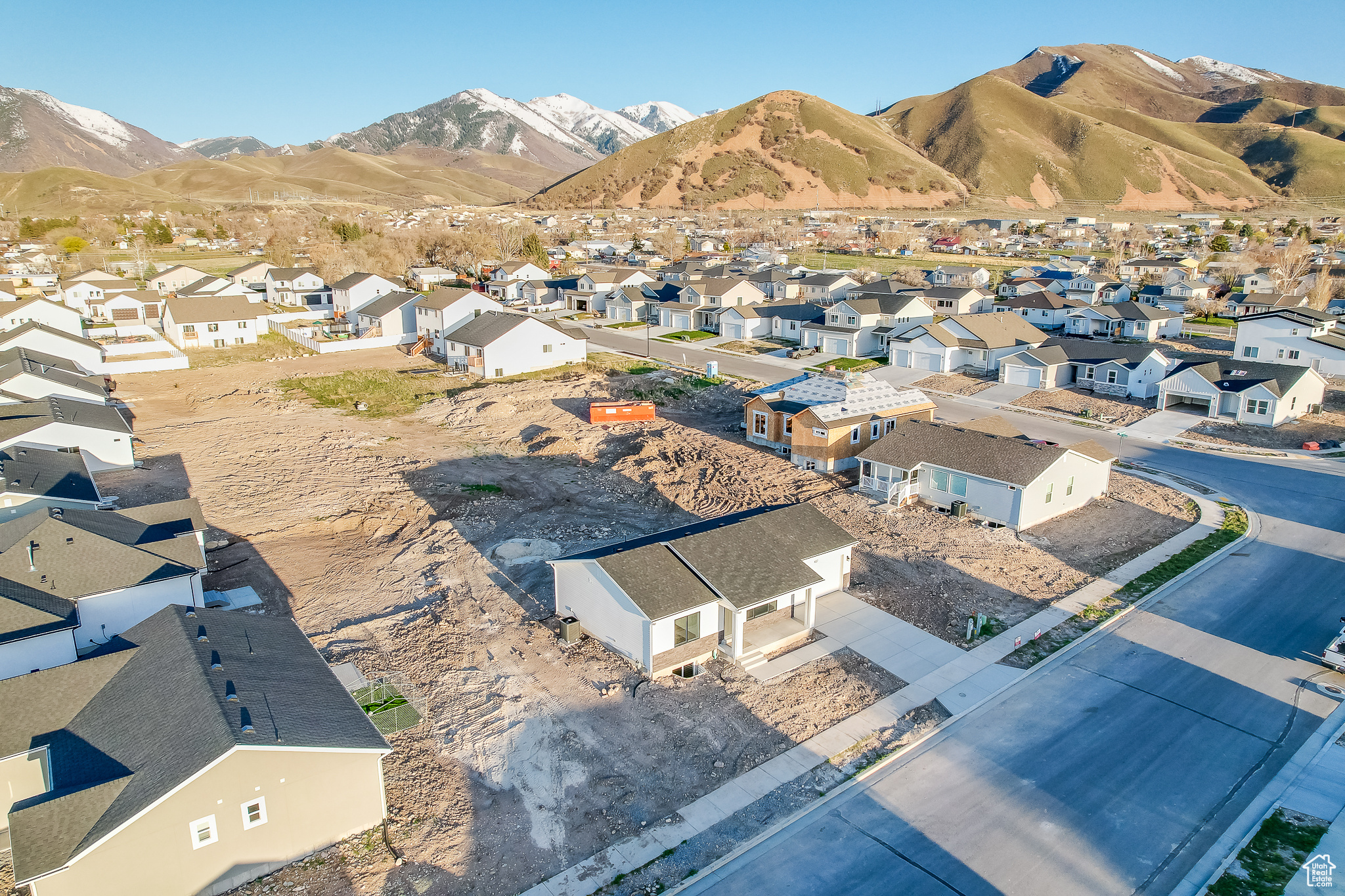 DESERET HIGHLANDS - Residential