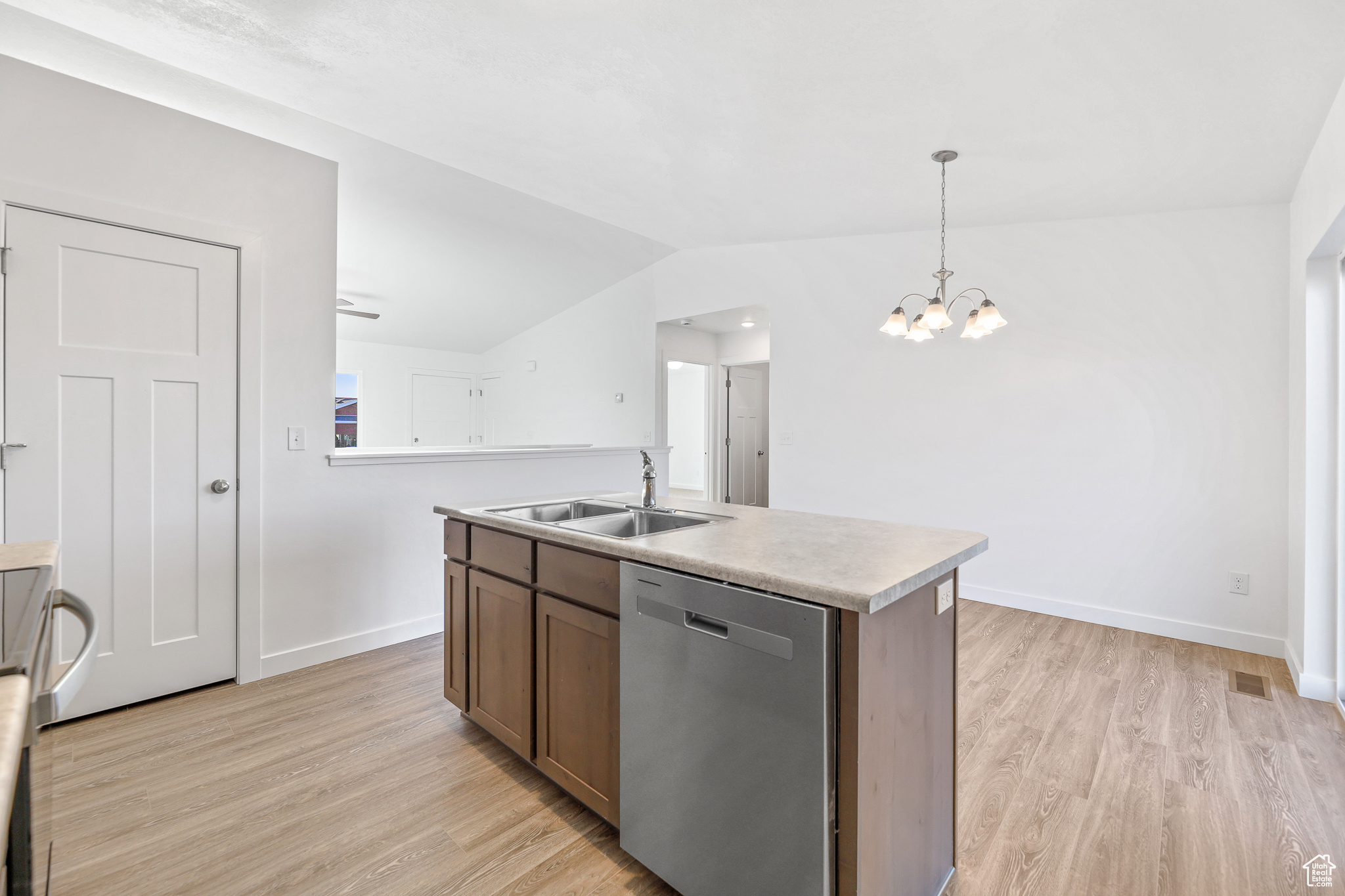 DESERET HIGHLANDS - Residential