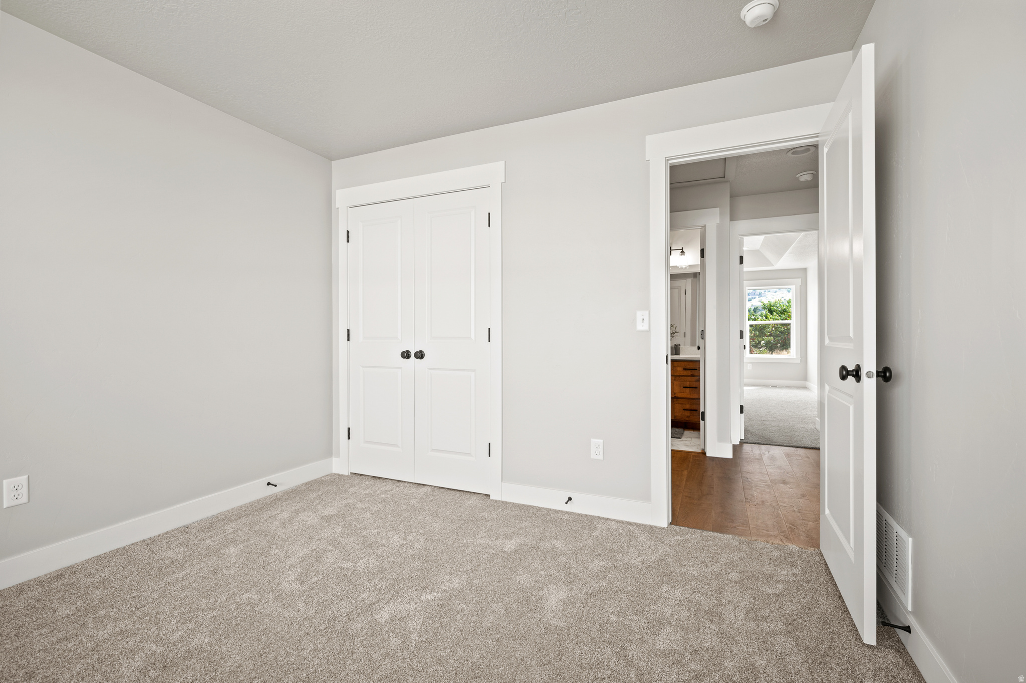 ESTATES AT RIVERVIEW - Residential