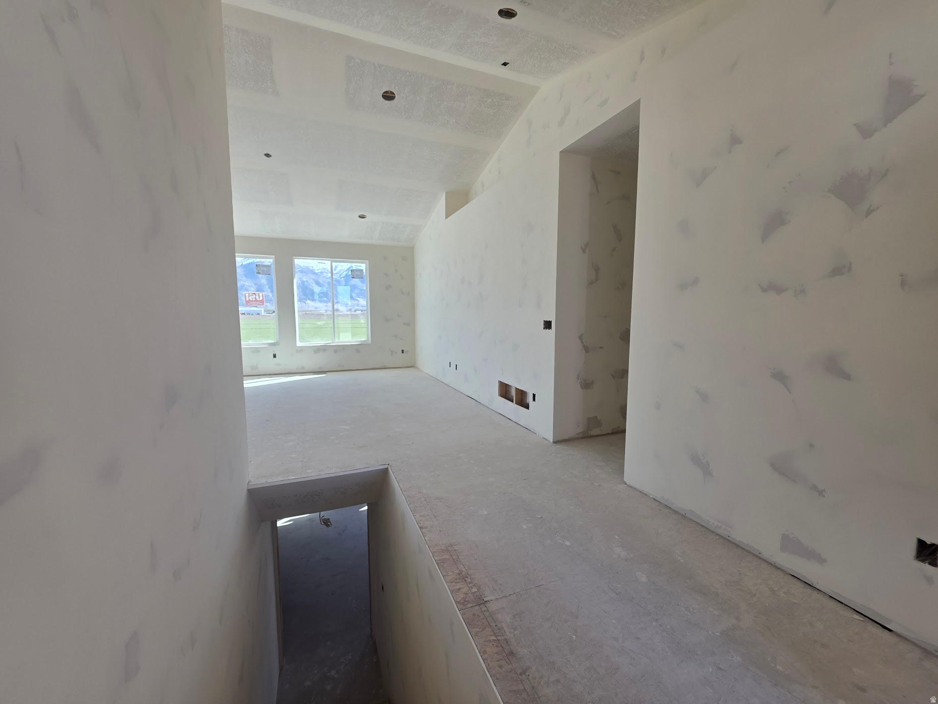 ESTATES AT RIVERVIEW - Residential