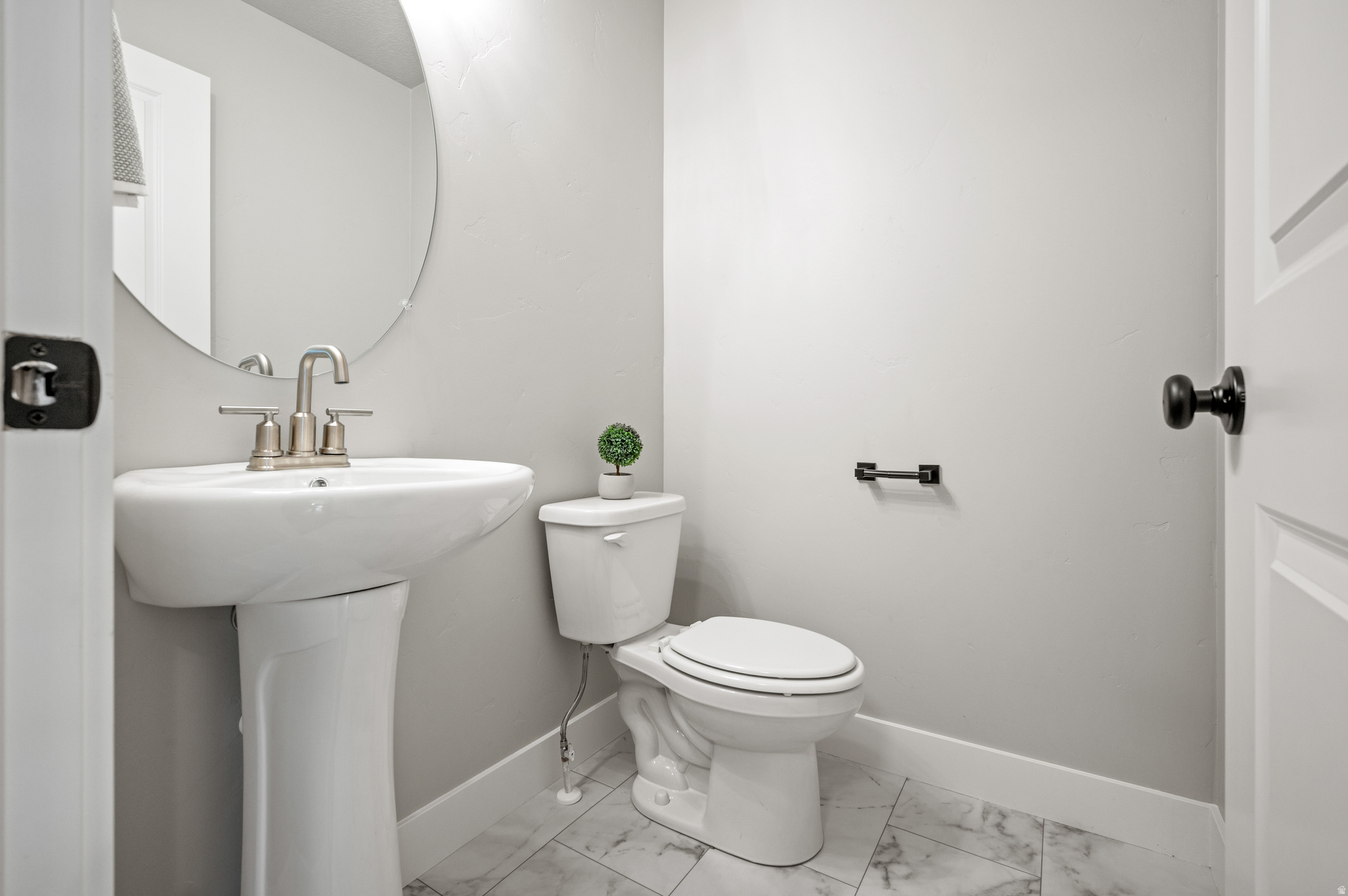 ESTATES AT RIVERVIEW - Residential