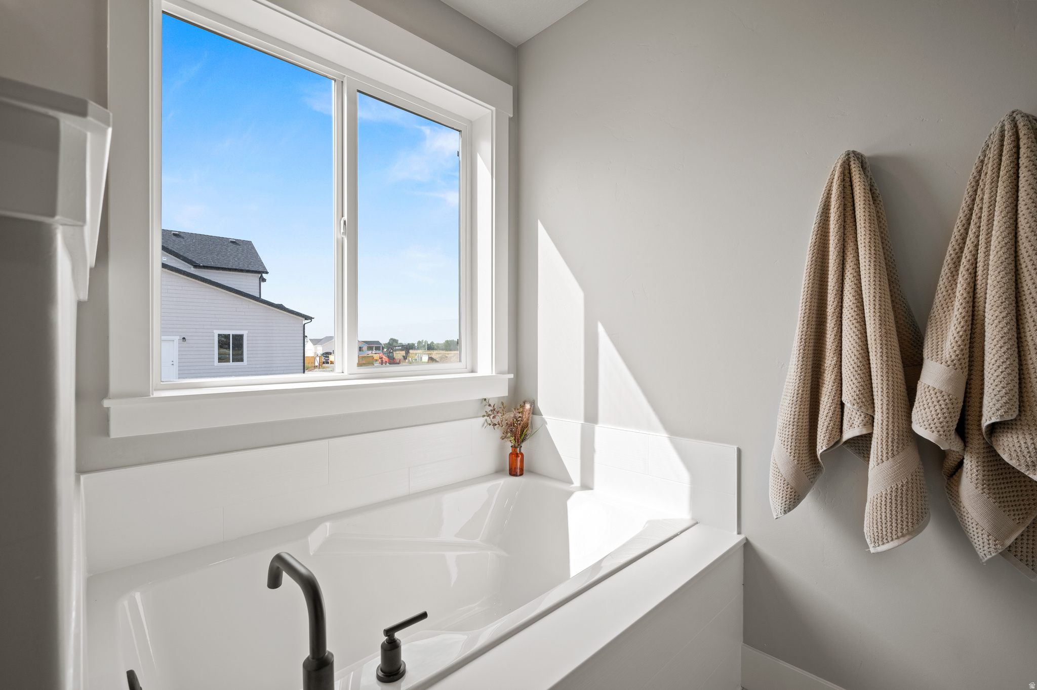 ESTATES AT RIVERVIEW - Residential