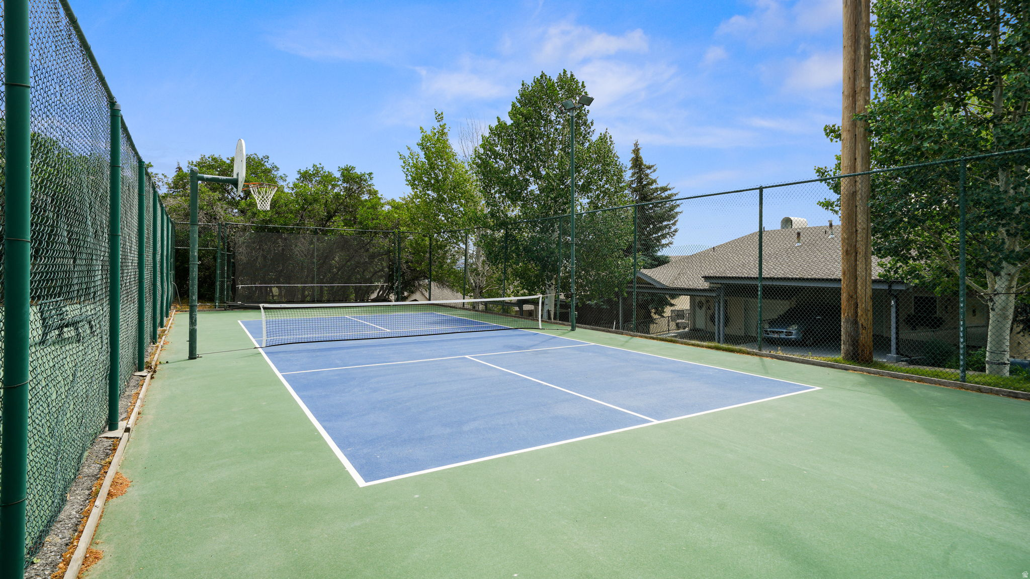 SWISS OAKS CONDOMINIUMS - Residential