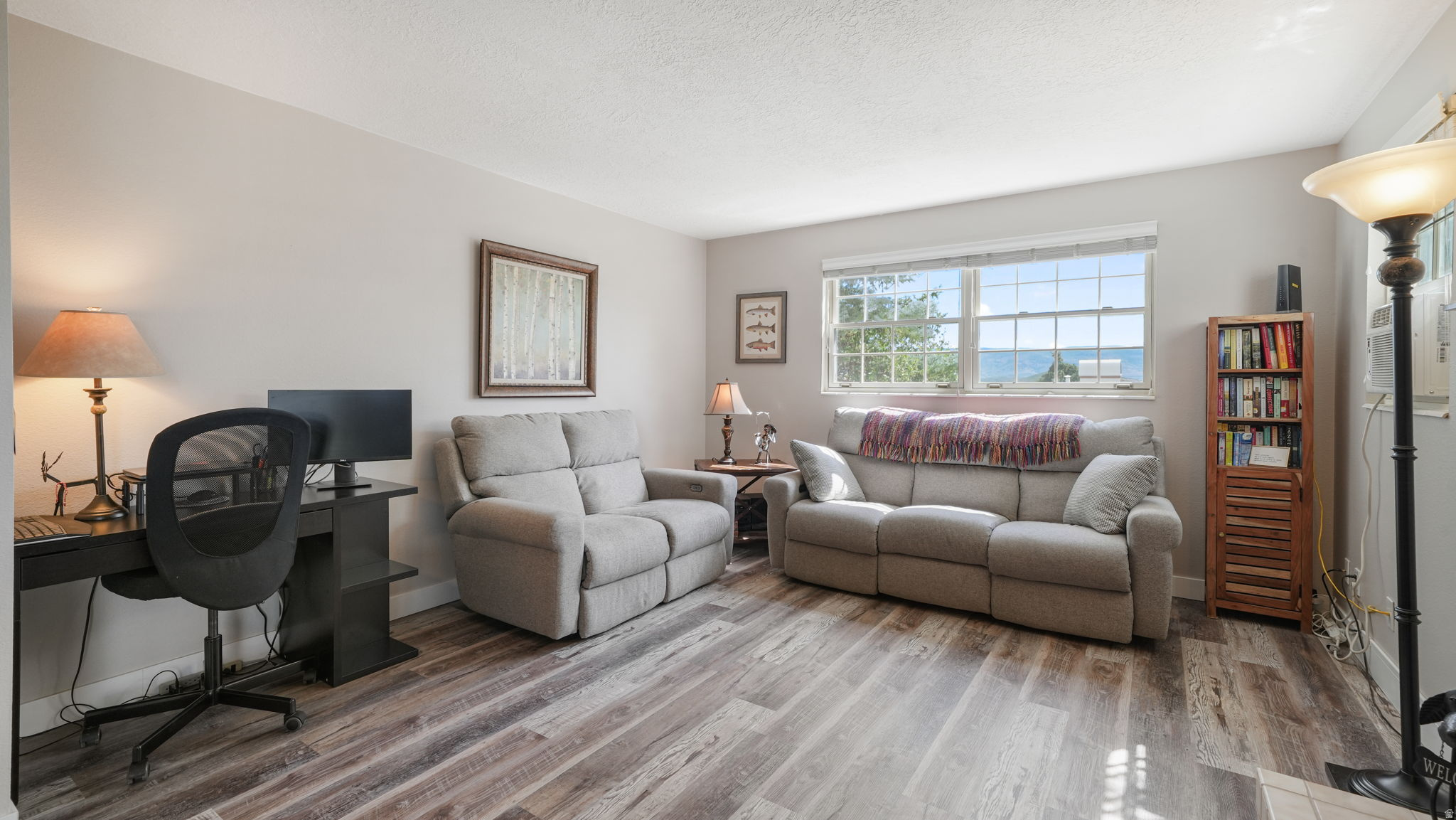 SWISS OAKS CONDOMINIUMS - Residential