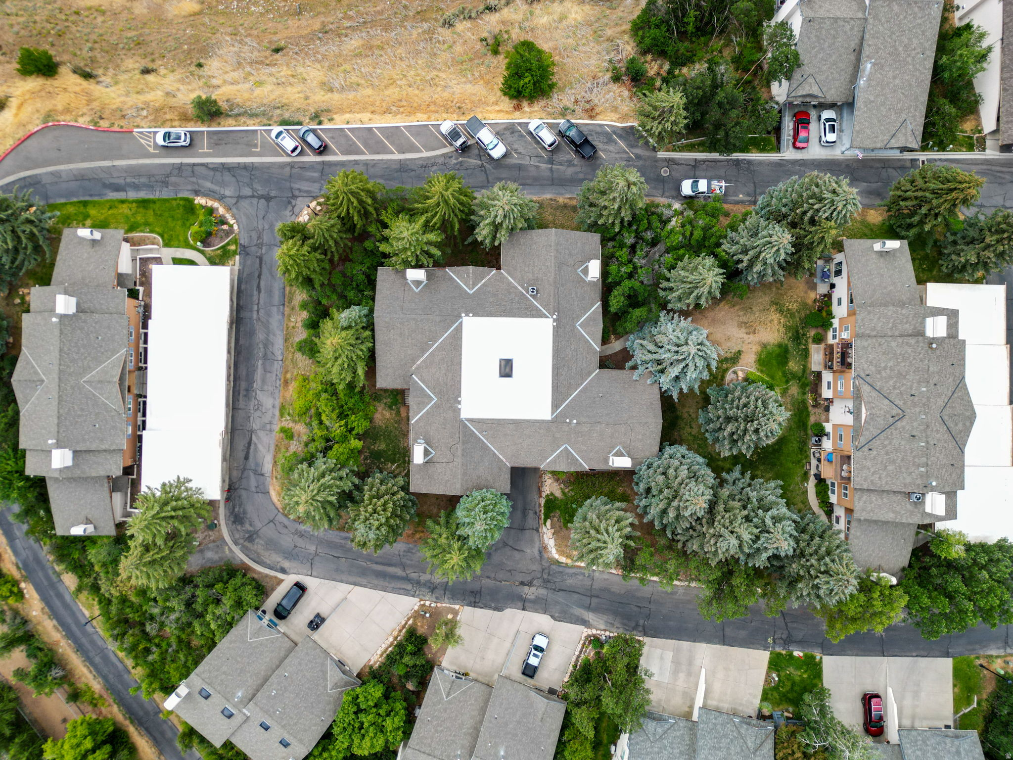 SWISS OAKS CONDOMINIUMS - Residential