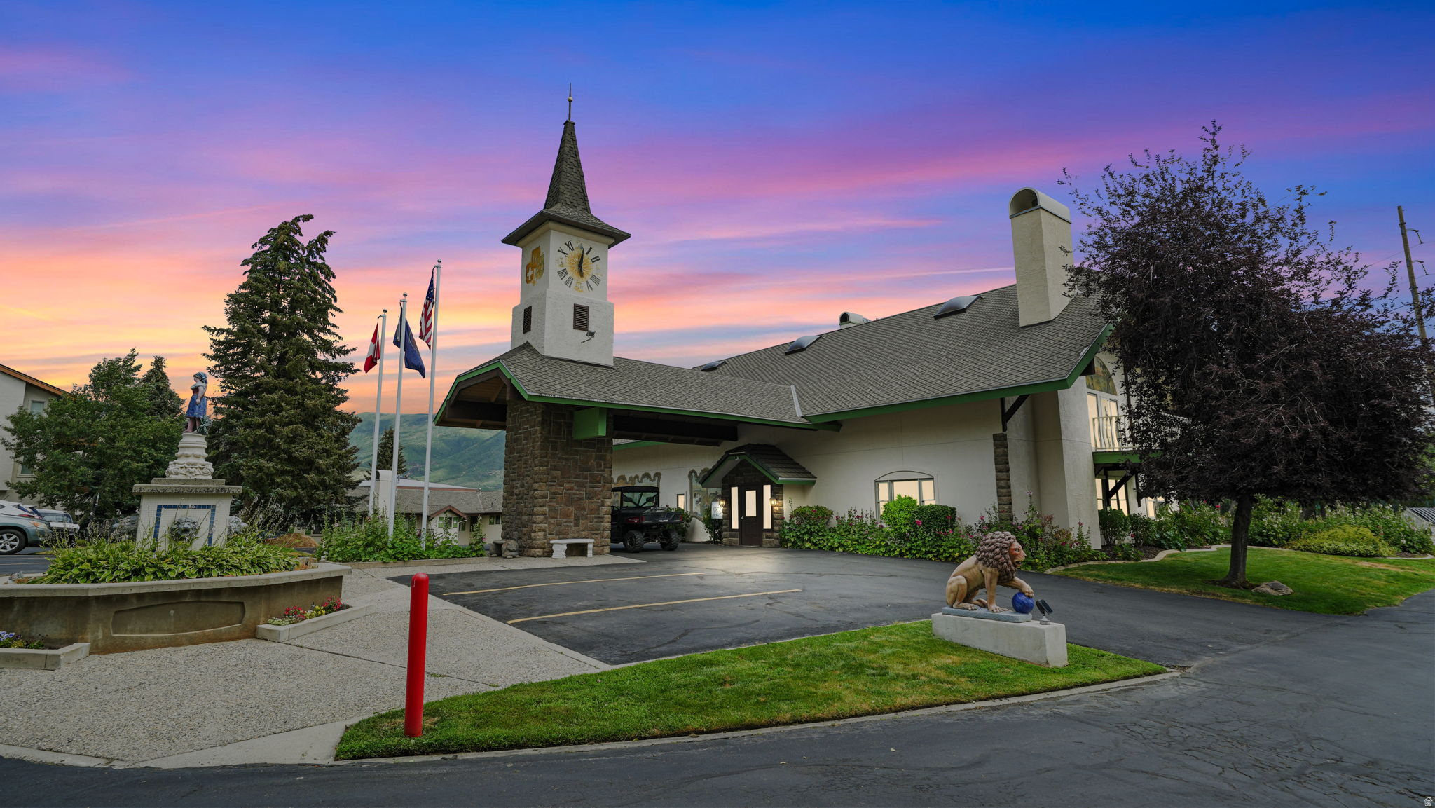 SWISS OAKS CONDOMINIUMS - Residential