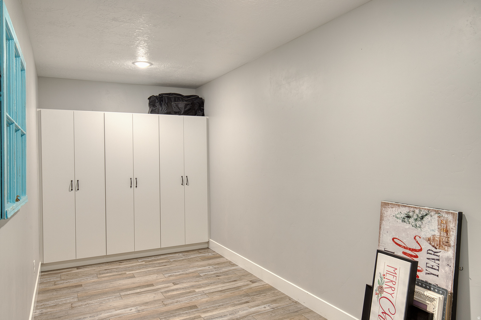 EQUESTRIAN POINTE - Residential