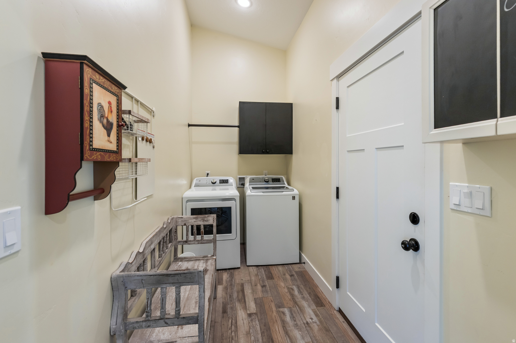 EQUESTRIAN POINTE - Residential