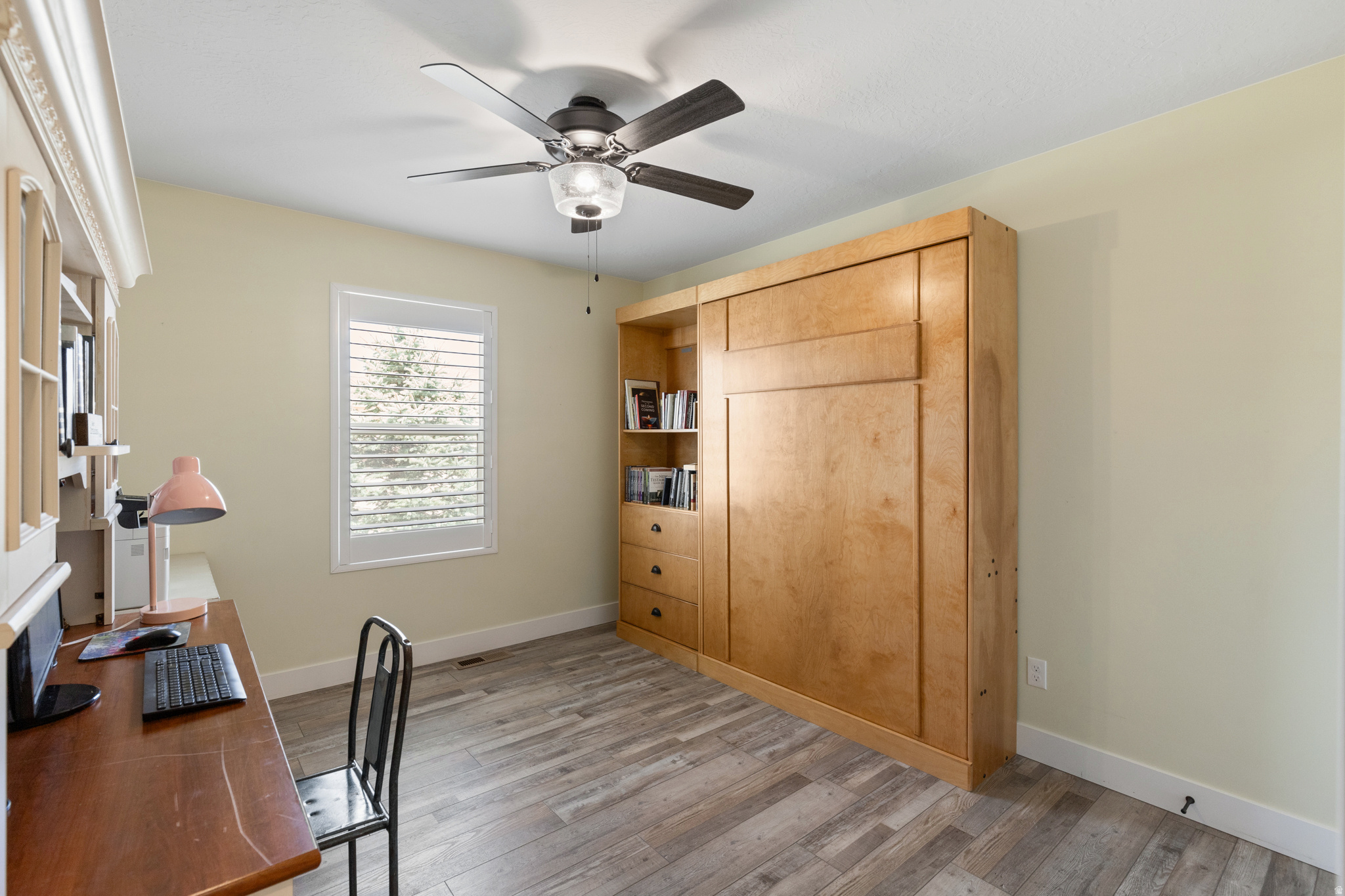 EQUESTRIAN POINTE - Residential