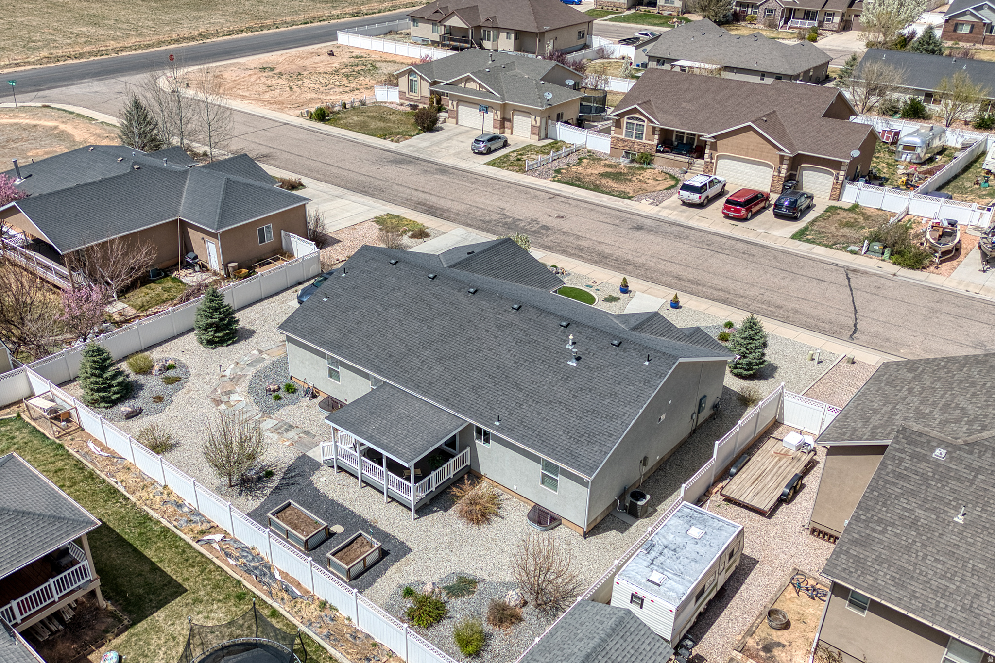 EQUESTRIAN POINTE - Residential