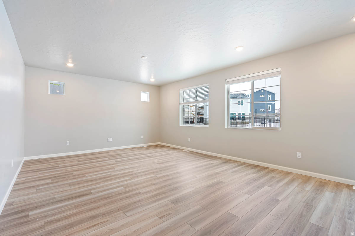 OQUIRRH MOUNTAIN RANCH - Residential