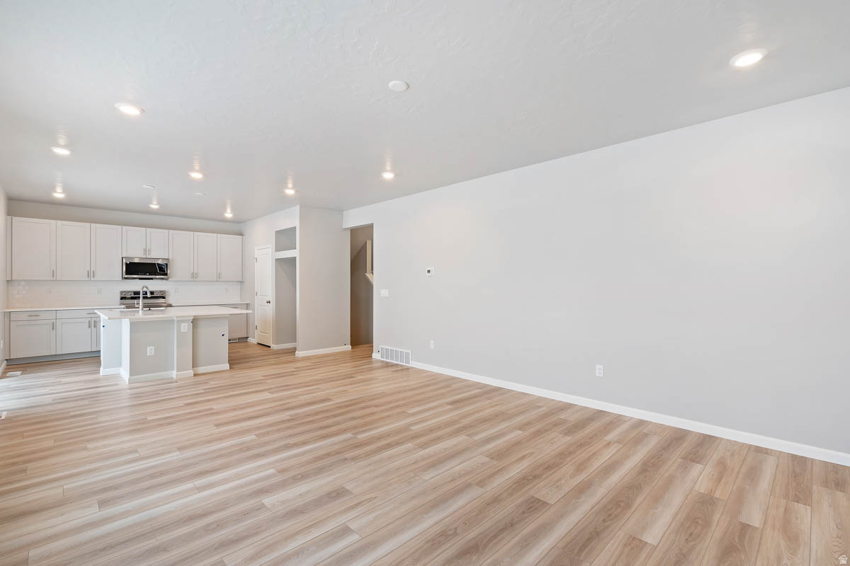 OQUIRRH MOUNTAIN RANCH - Residential