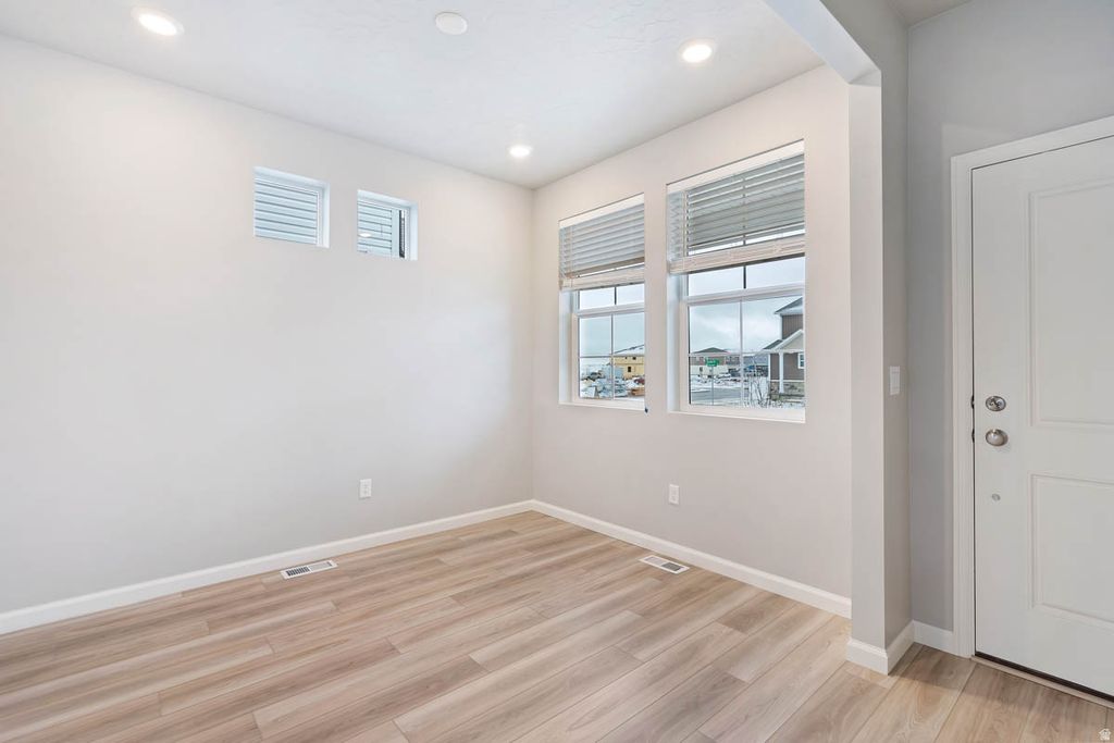 Photo of 7047 N SANDSTONE WAY, Eagle Mountain, UT 84005 (MLS # 2149735)