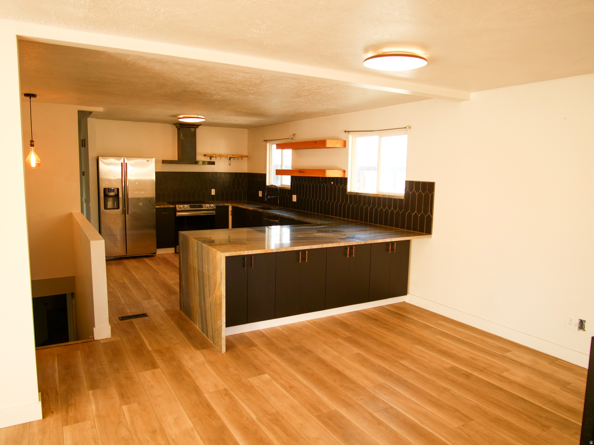 WILLOW VIEW - Residential