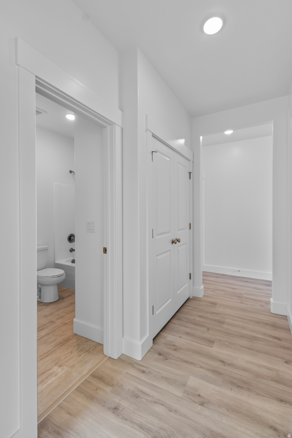 ENVISION ESTATES - Residential